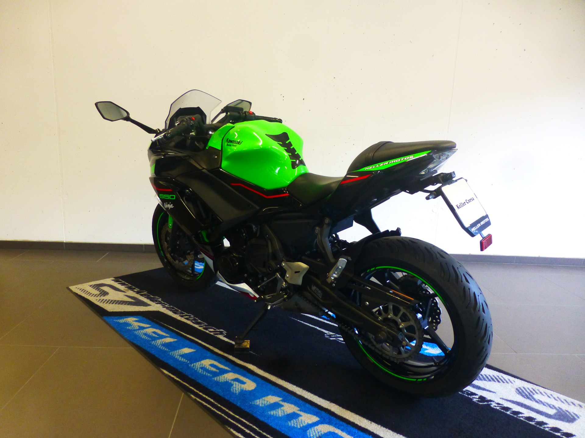 KAWASAKI Ninja 650-showroom-element-3