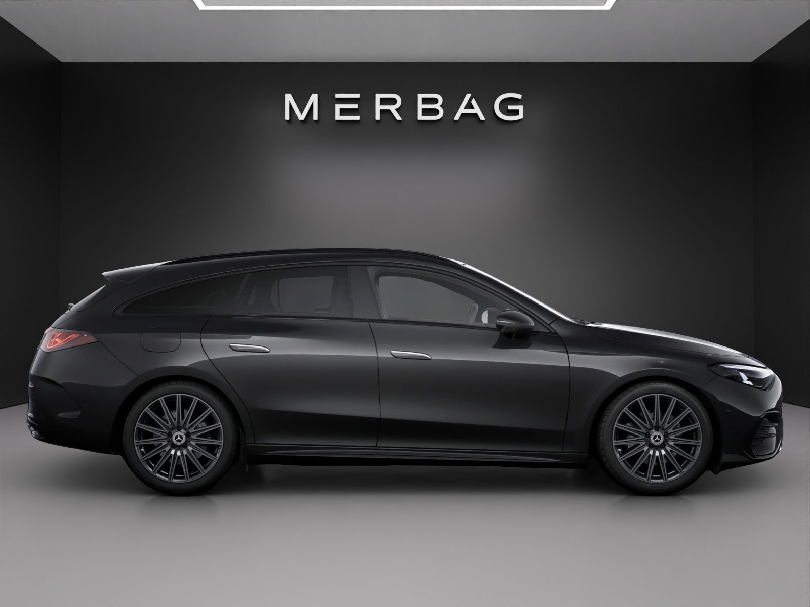 MERCEDES-BENZ CLA Shooting Brake 350 4Matic 85 kWh EQ-image-1
