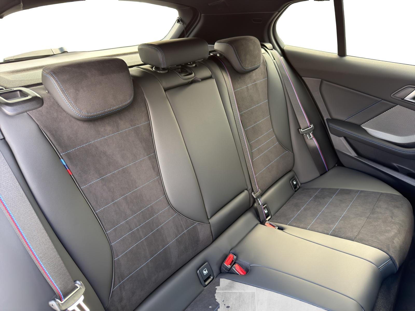 BMW M135i xDrive-image-20