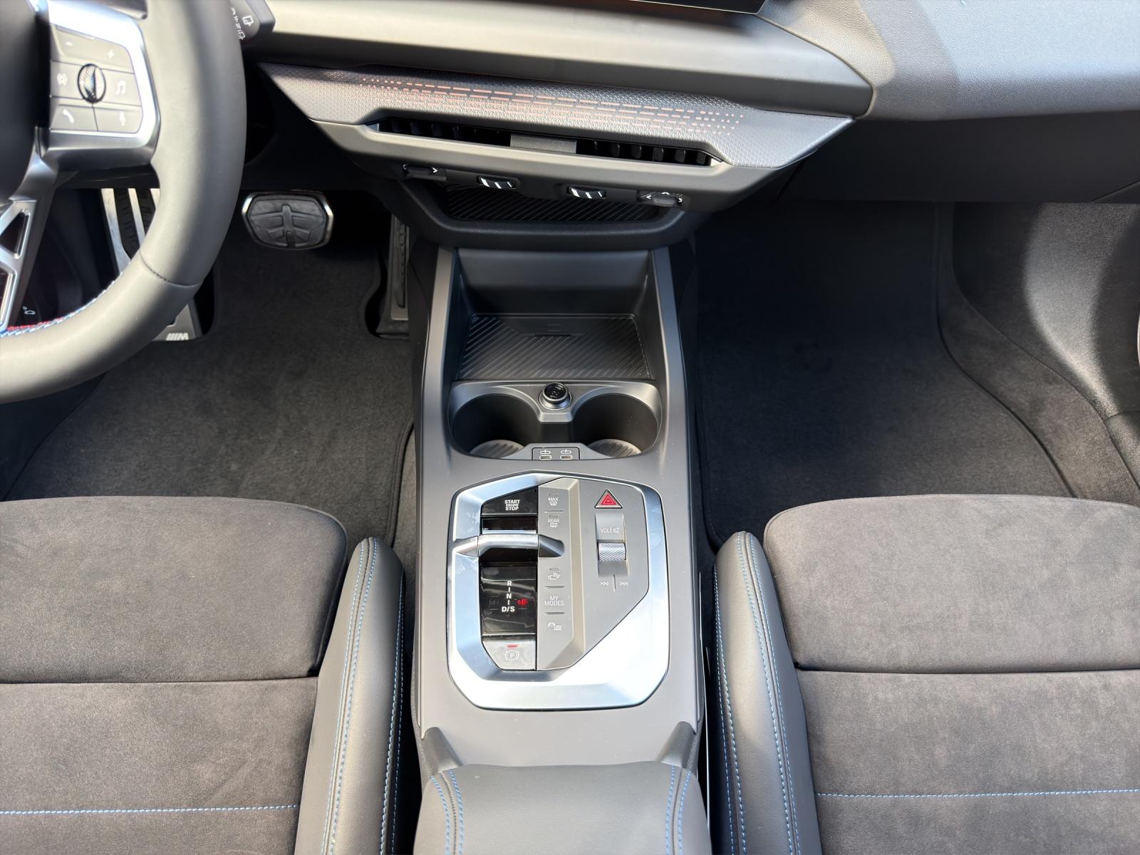 BMW M135i xDrive-image-14