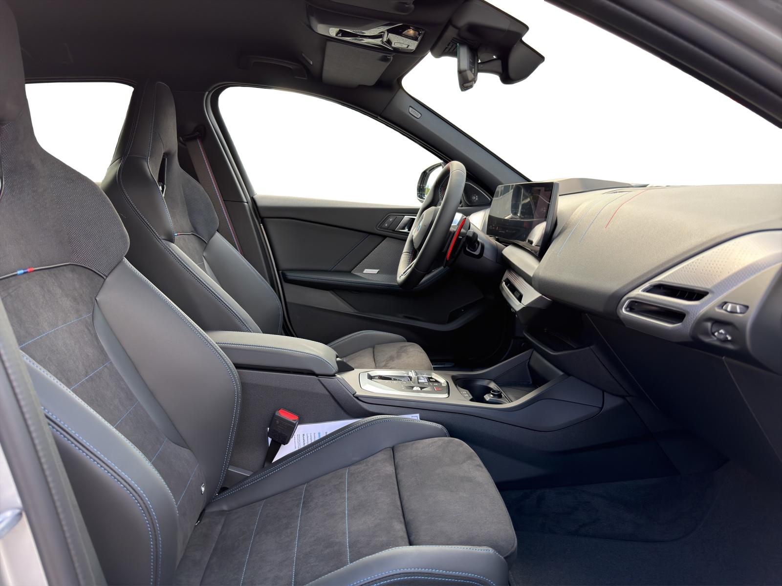 BMW M135i xDrive-image-18