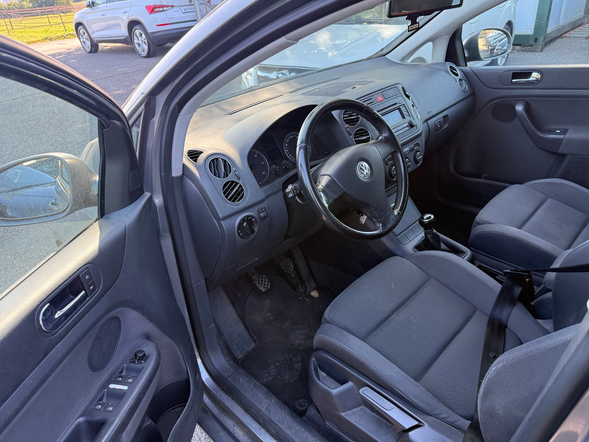 VW Golf Plus 2.0 TDI Comfortline-image-10