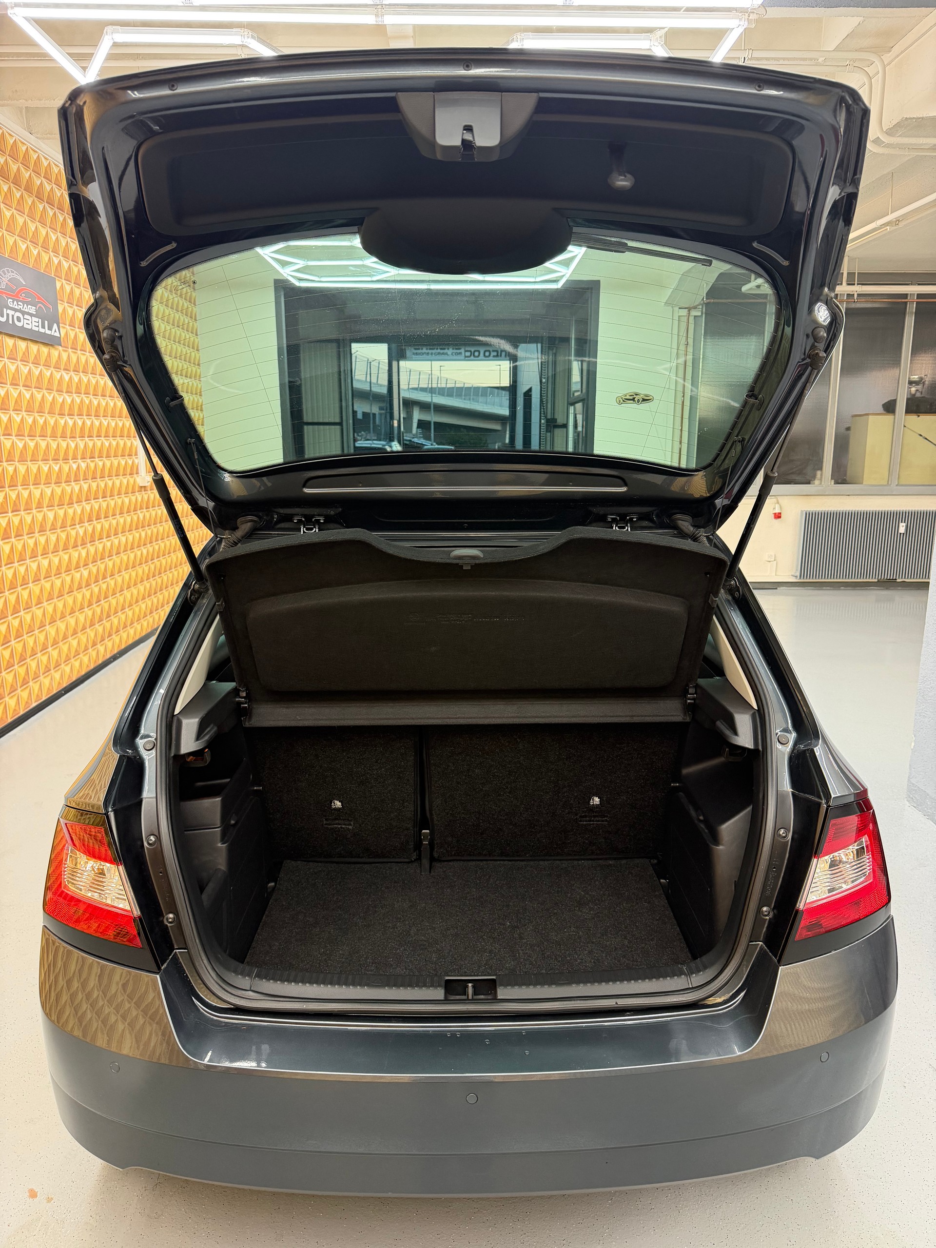 SKODA Fabia 1.0 TSI Ambition DSG-image-10