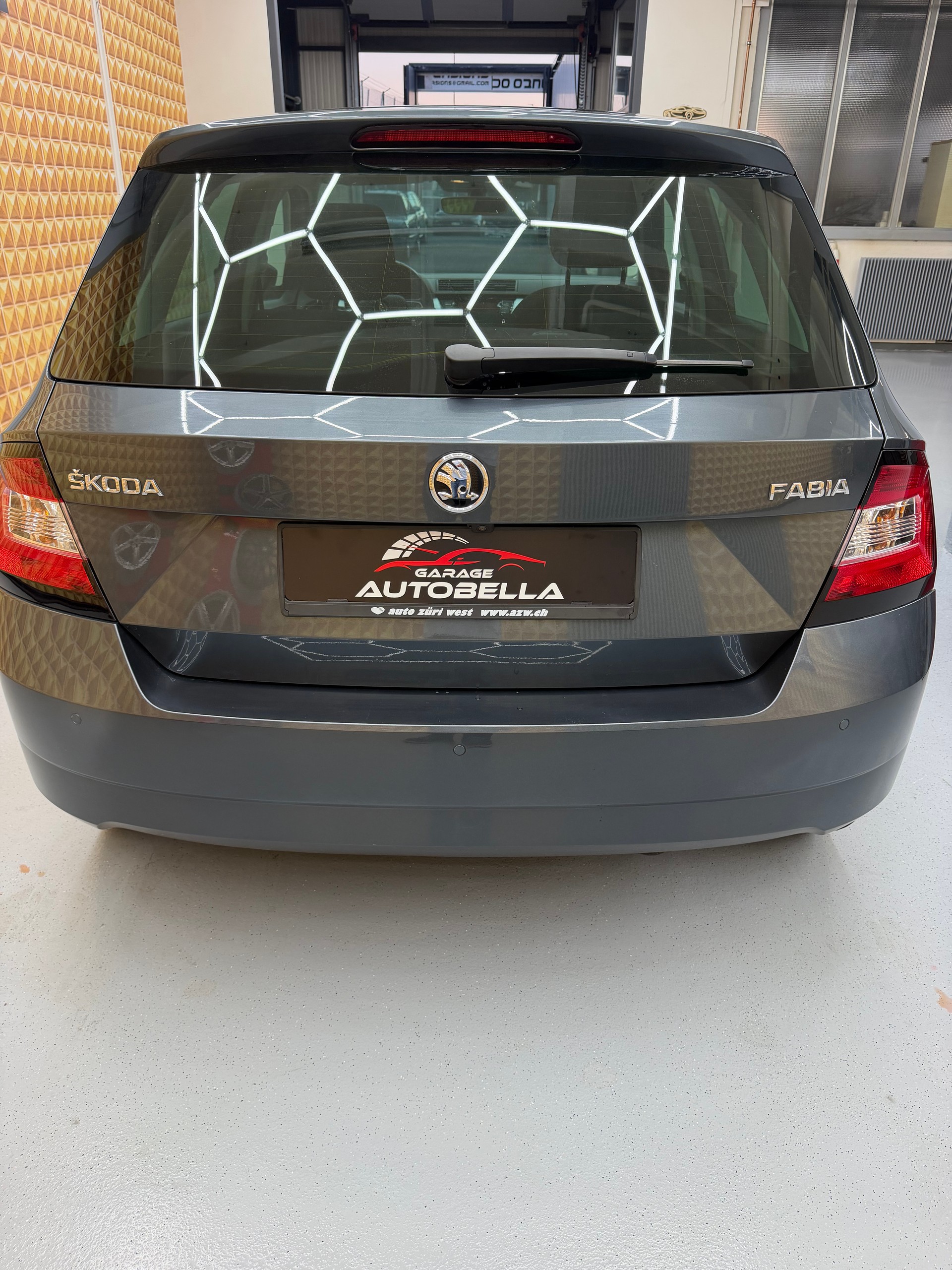 SKODA Fabia 1.0 TSI Ambition DSG-image-4