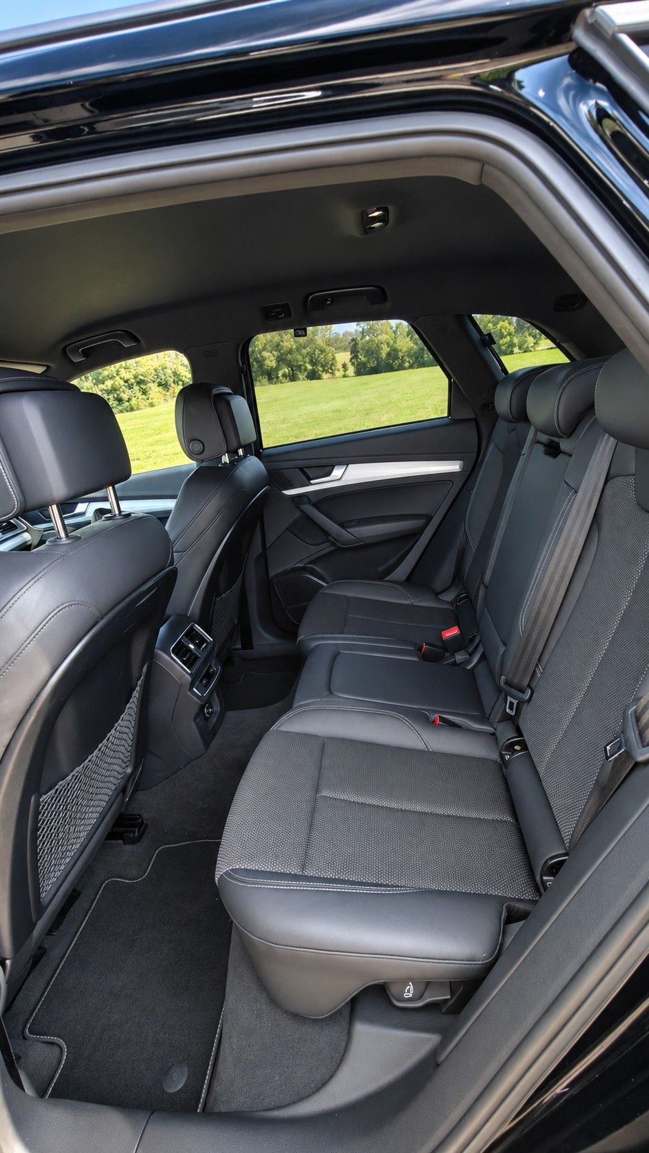 AUDI 2.0 45 TFSI Design qu. S-Tr.-image-5