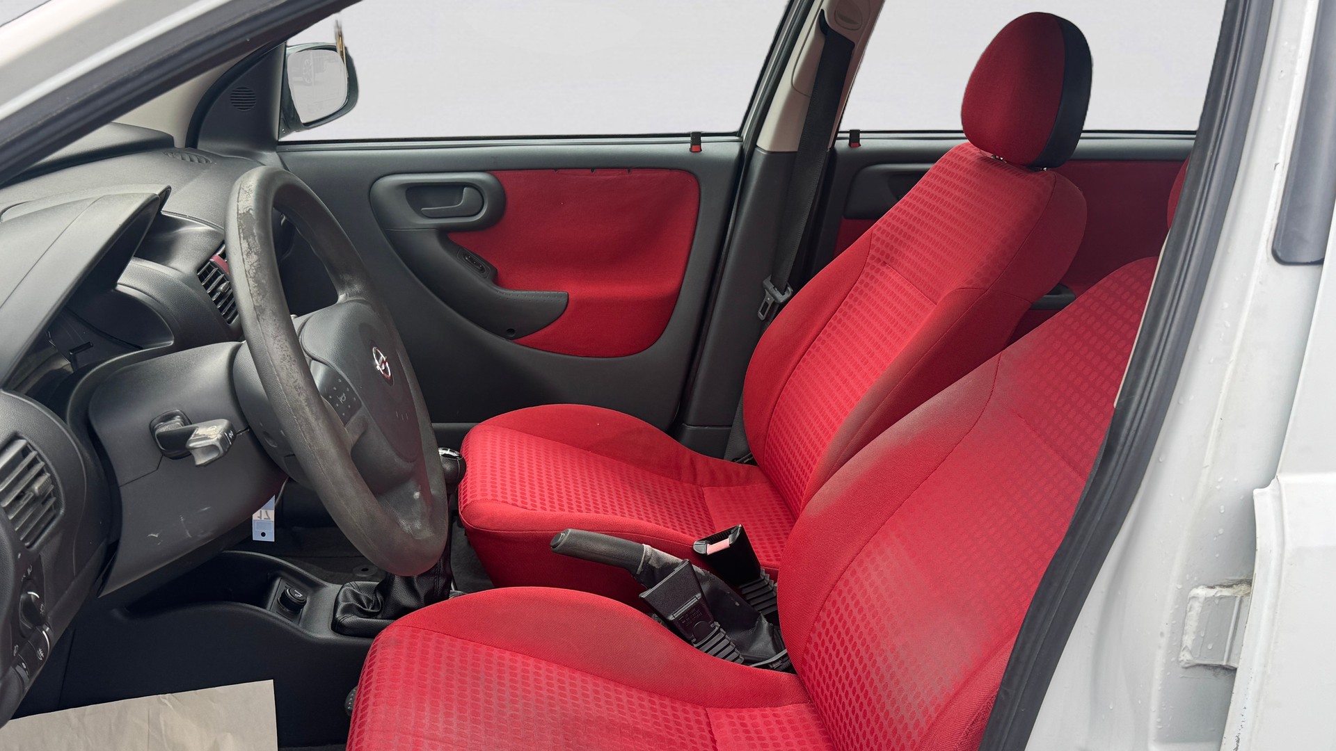 OPEL Corsa 1.4 16V-image-17