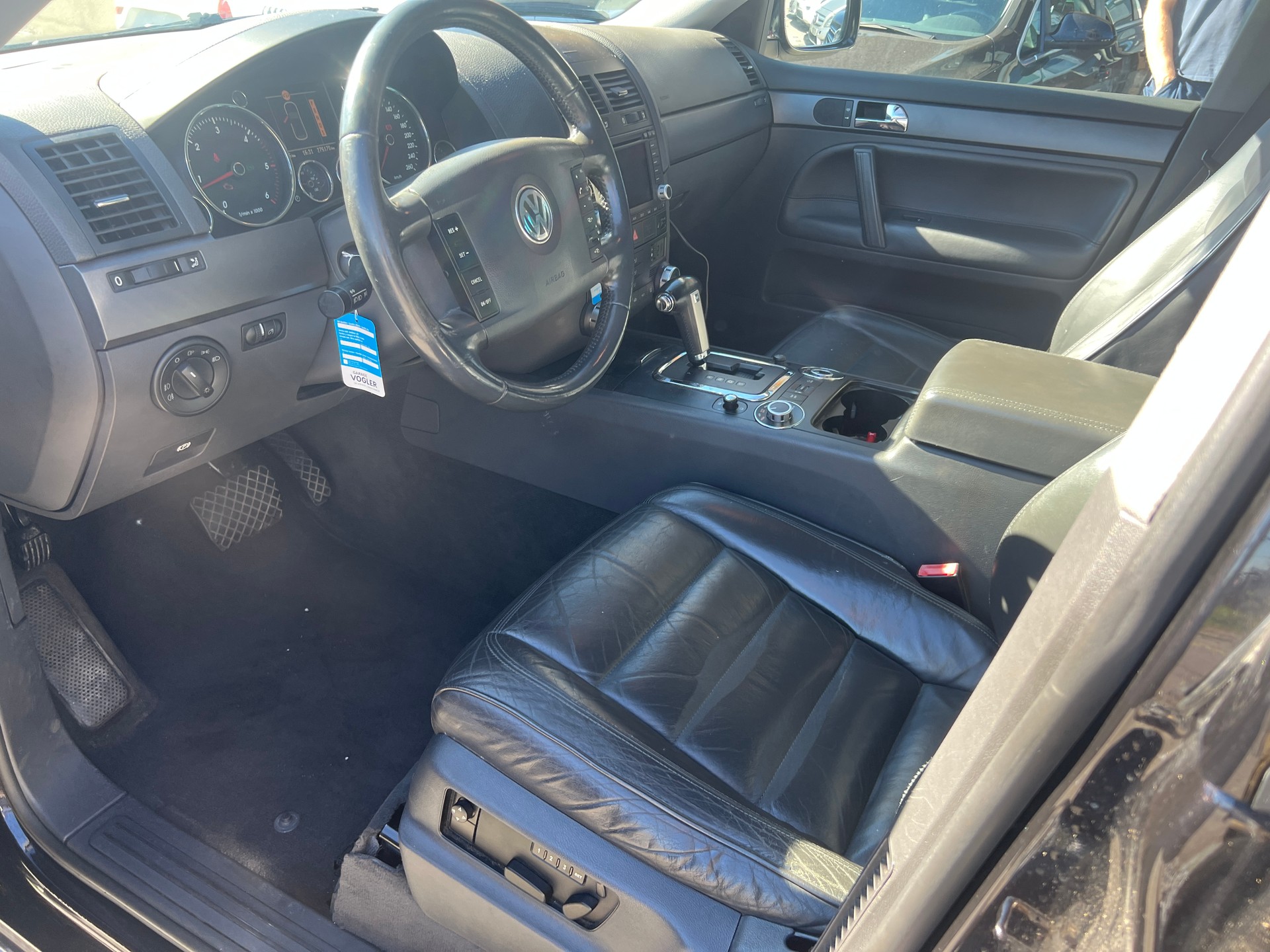 VW TOUAREG-image-7