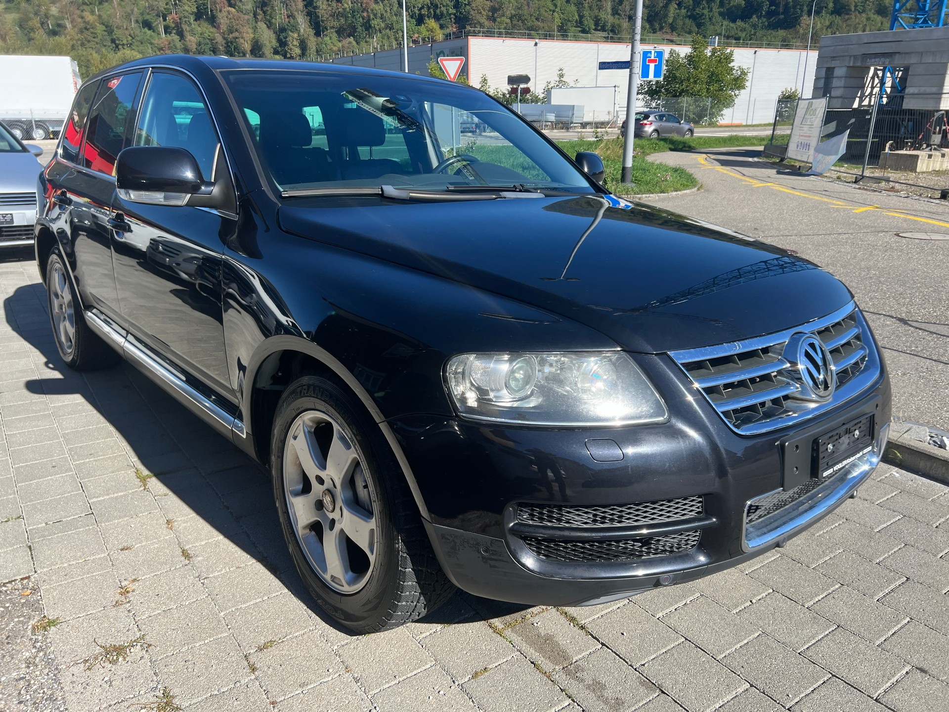 VW TOUAREG-image-1