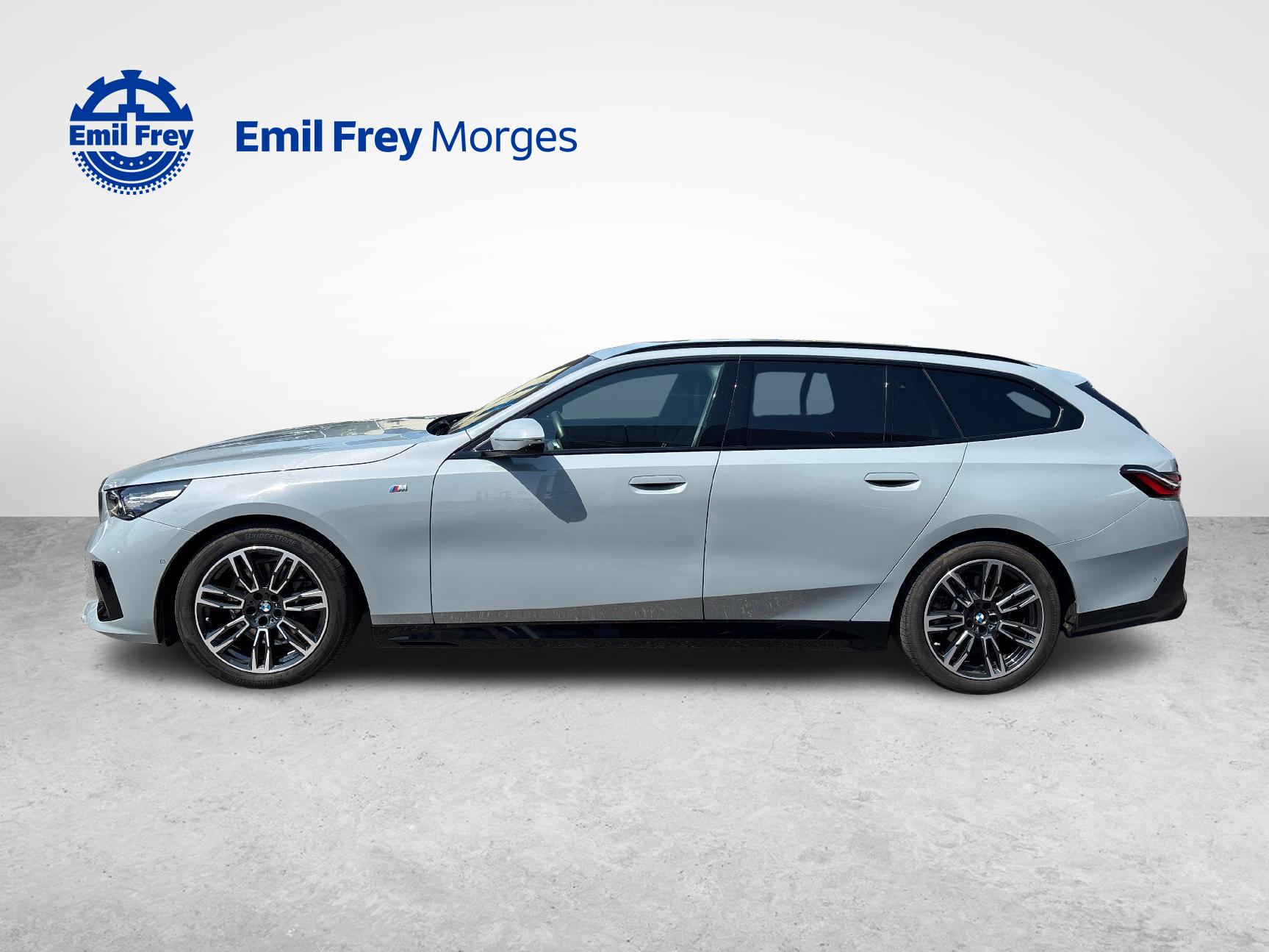 BMW 520d xDrive Touring M-Sport 48V-image-5