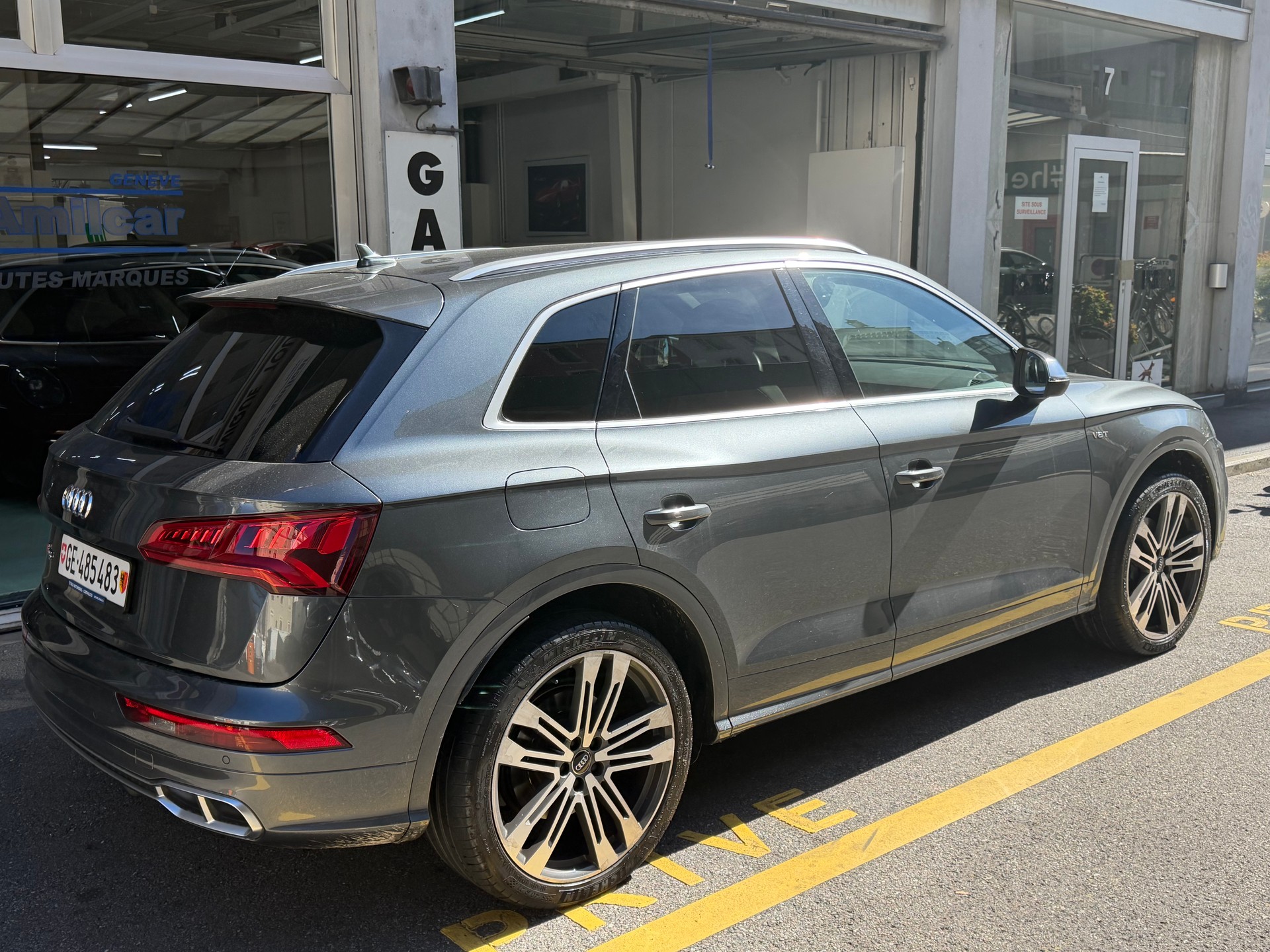 AUDI SQ5 3.0 TFSI quattro S-tronic-image-2