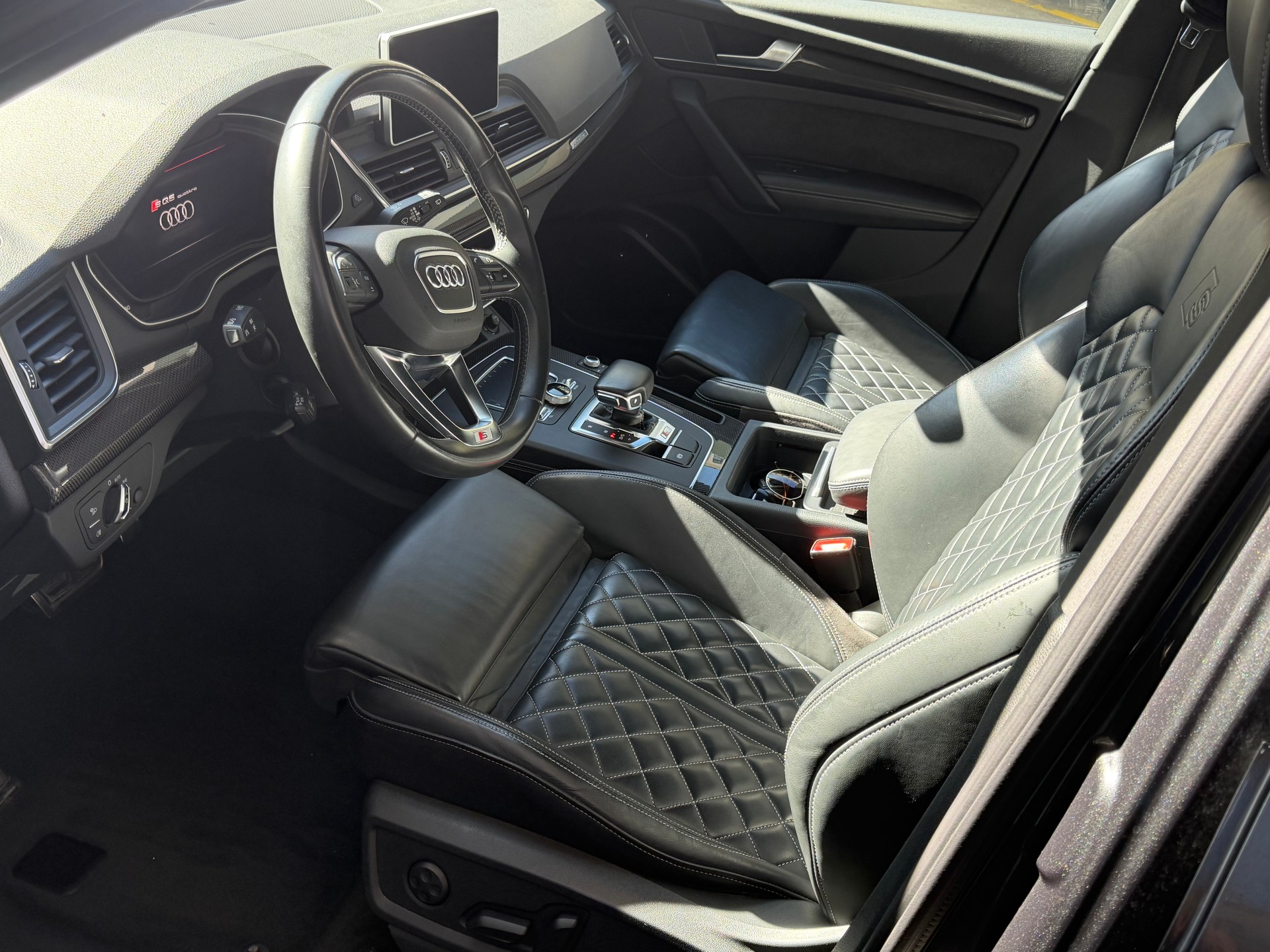 AUDI SQ5 3.0 TFSI quattro S-tronic-image-4