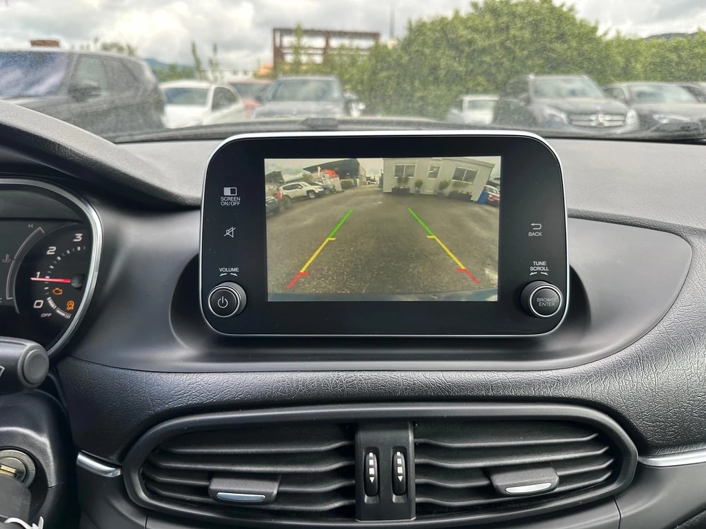 FIAT Tipo 1.6MJ Station Wagon Lounge-image-9