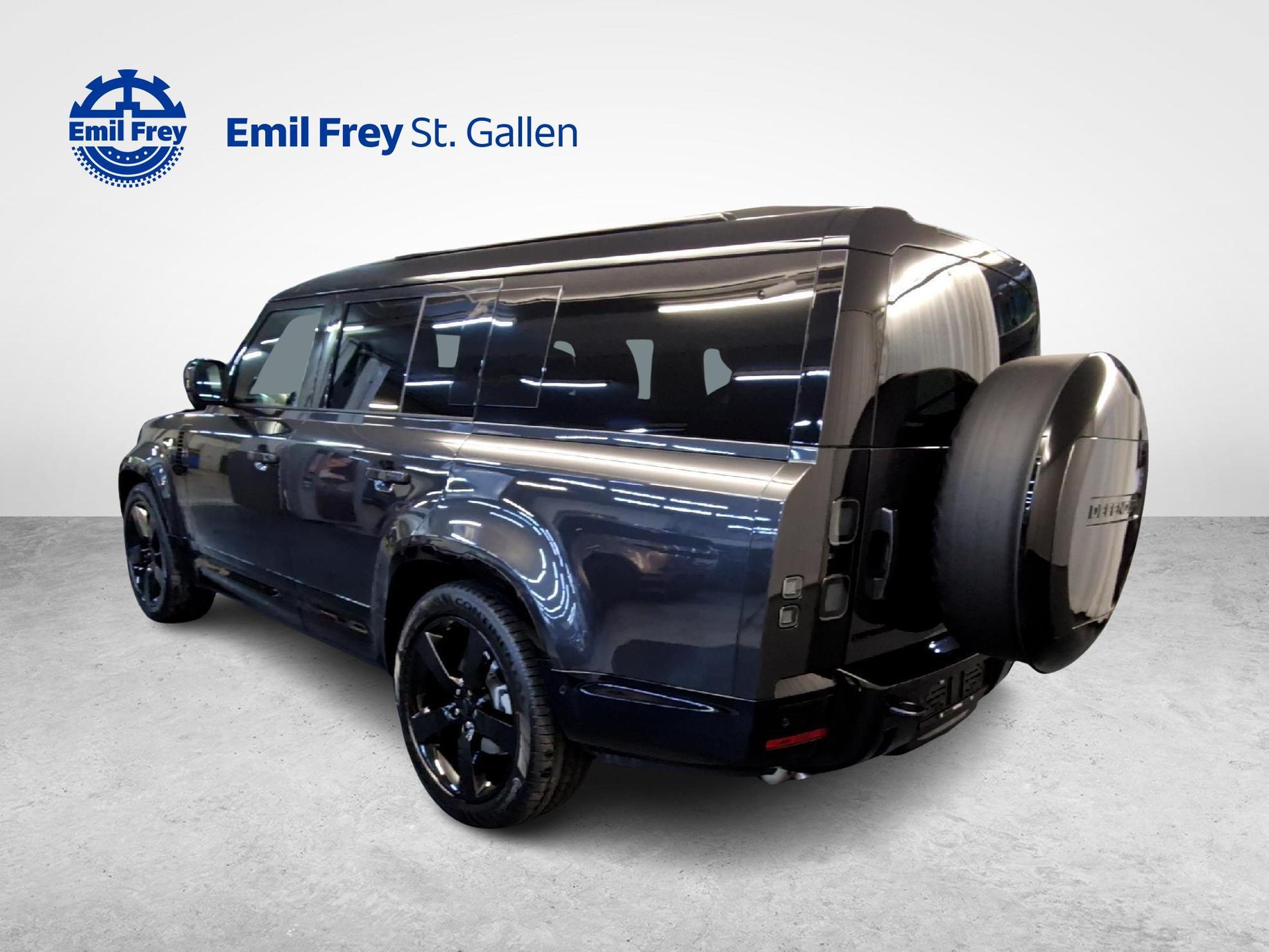LAND ROVER Defender 130 3.0 D I6 350 X-Dynamic HSE-image-2
