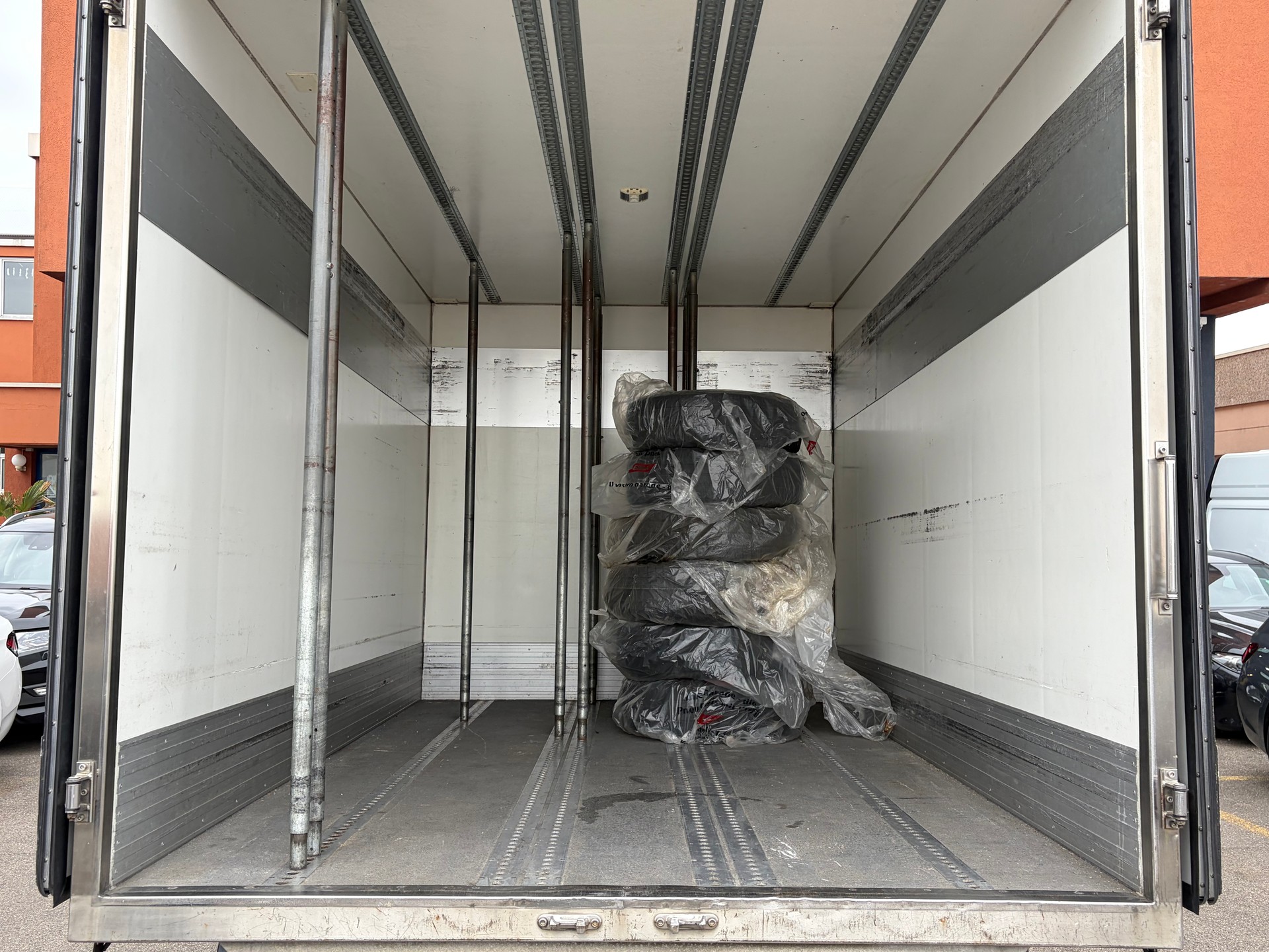 FIAT Ducato 35 2.2 MJ H3 Koffer mit Flügeltüren*Klimaanlage*Rückfahrkamera*Ab MFK*-image-10