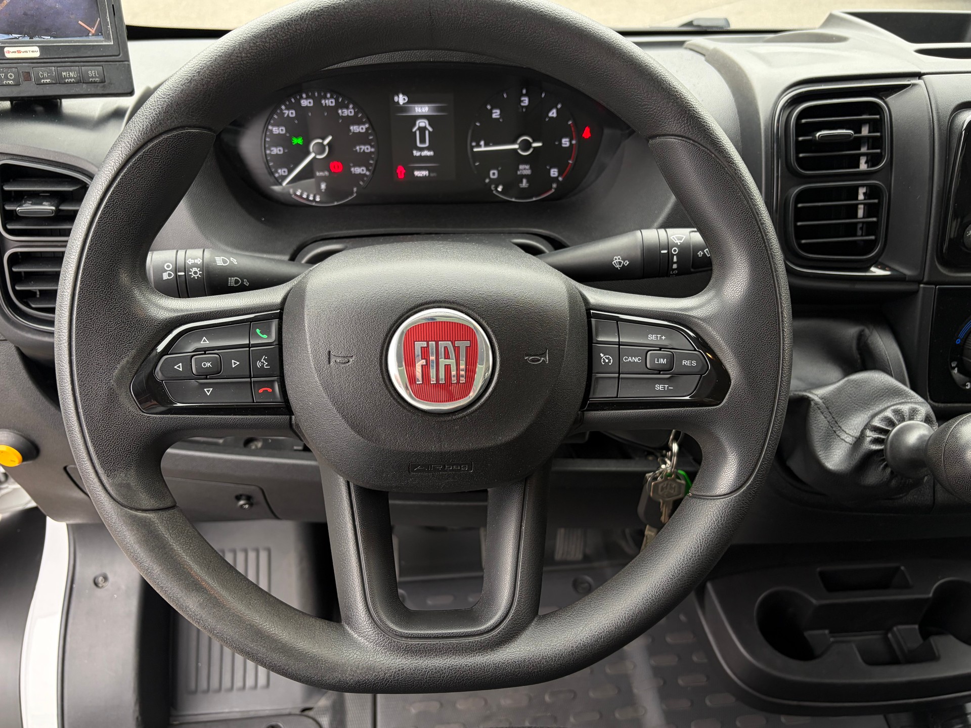 FIAT Ducato 35 2.2 MJ H3 Koffer mit Flügeltüren*Klimaanlage*Rückfahrkamera*Ab MFK*-image-13