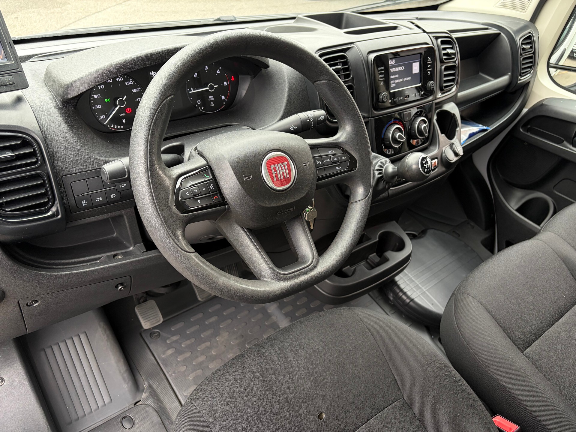 FIAT Ducato 35 2.2 MJ H3 Koffer mit Flügeltüren*Klimaanlage*Rückfahrkamera*Ab MFK*-image-12