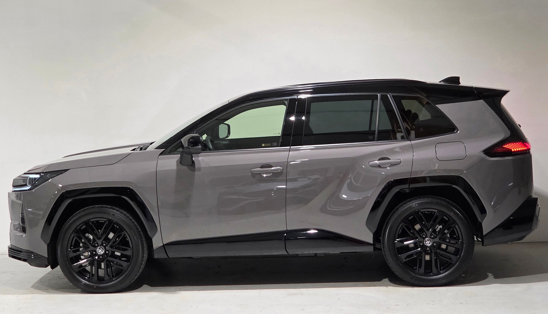 TOYOTA RAV-4 2.5 HSD Style e-CVT AWD-image-1