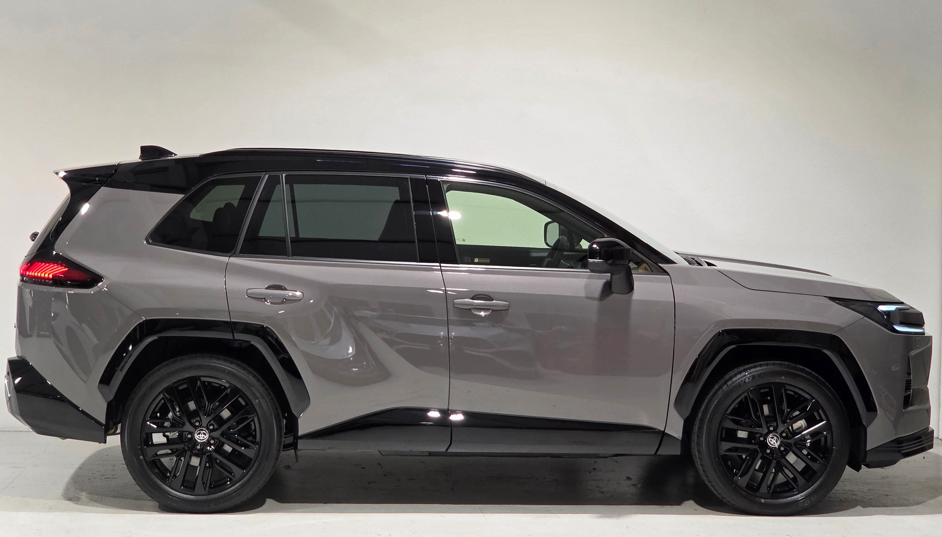 TOYOTA RAV-4 2.5 HSD Style e-CVT AWD-image-26