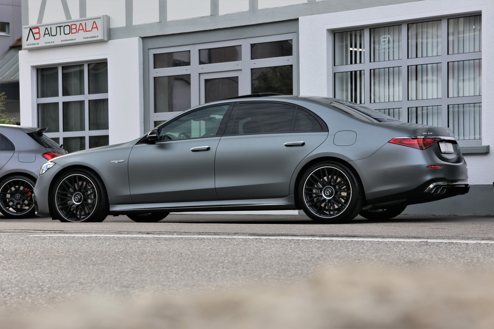MERCEDES-BENZ S 63 AMG E Performance 4Matic Business Class (CH) *Manufaktur Magno*-image-3