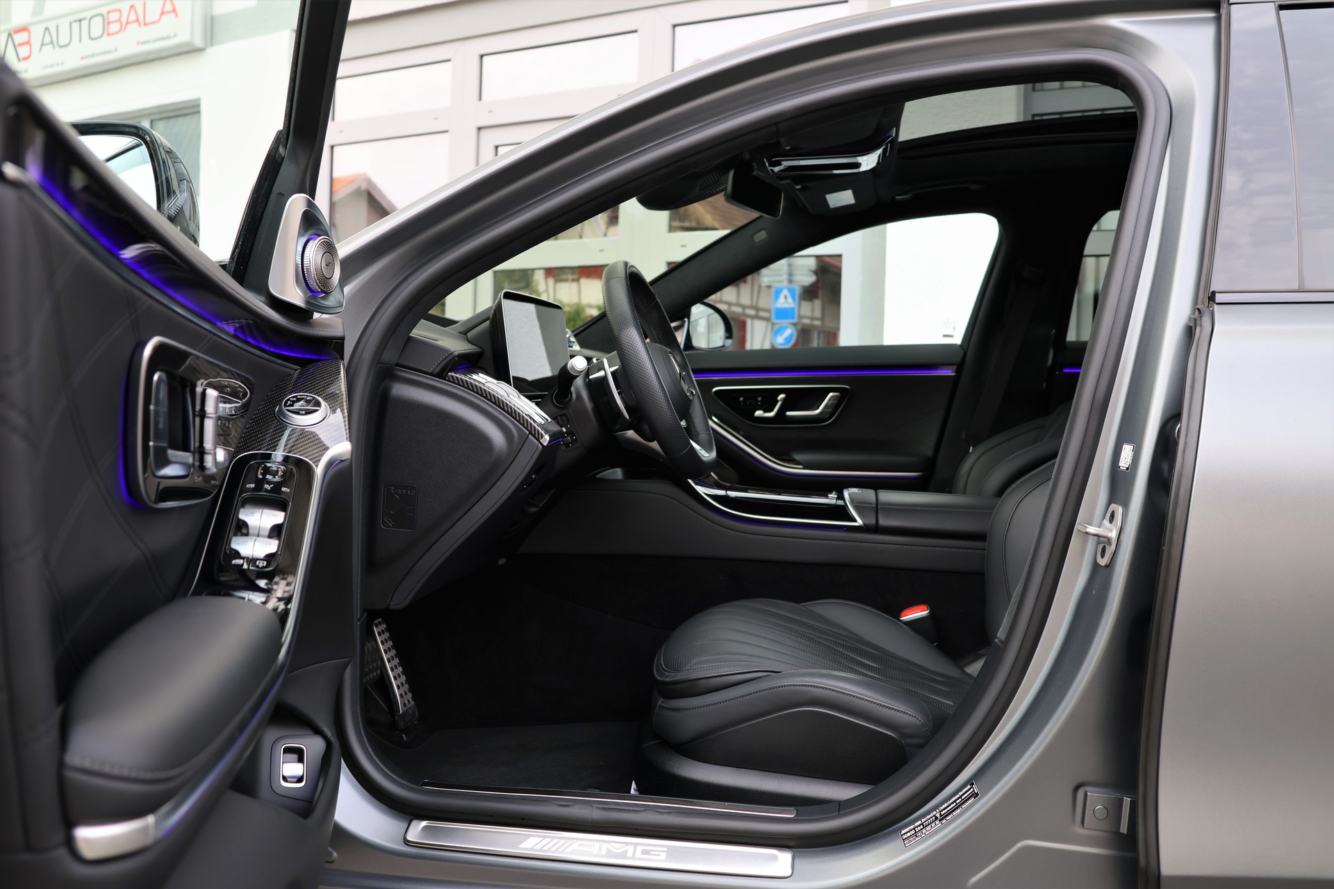 MERCEDES-BENZ S 63 AMG E Performance 4Matic Business Class (CH) *Manufaktur Magno*-image-10