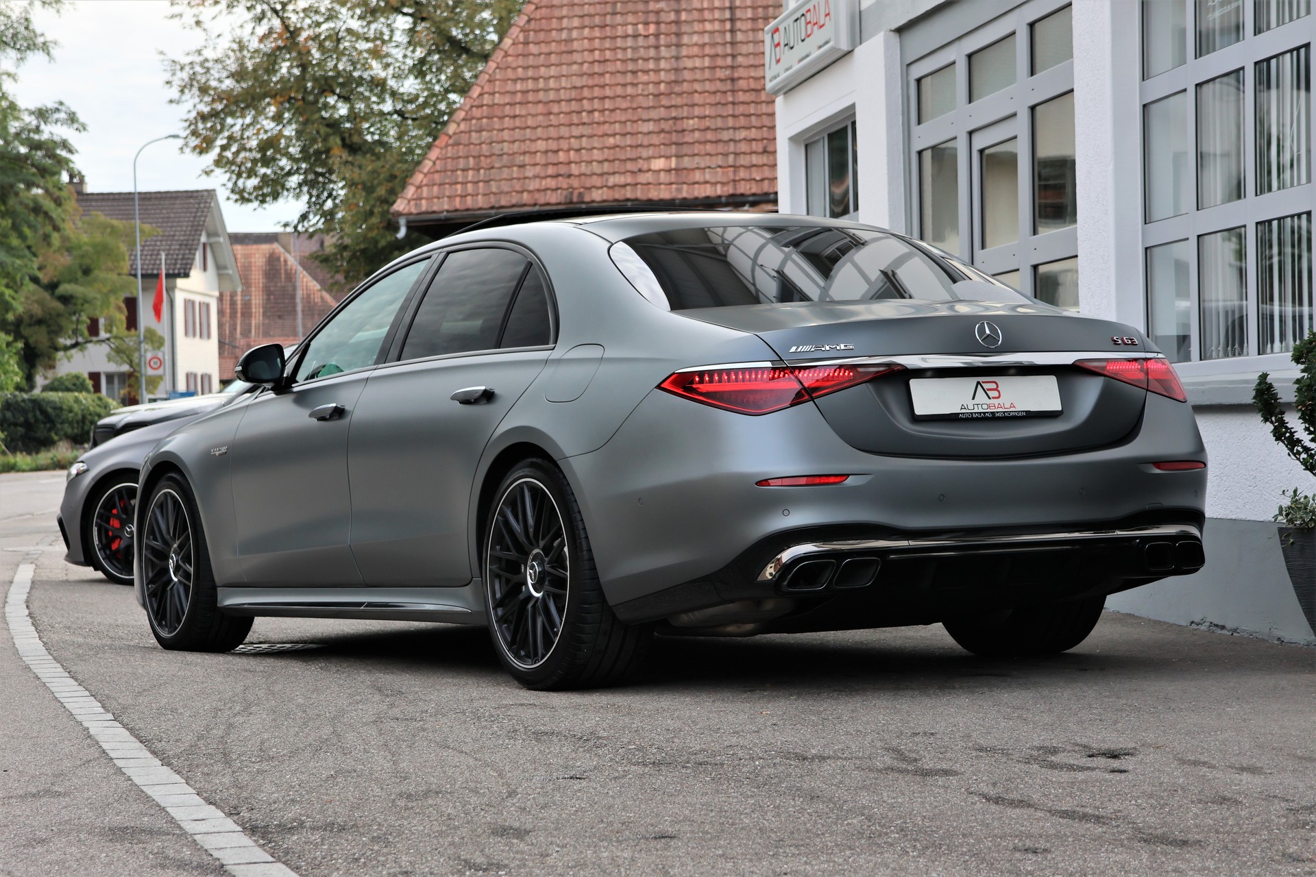 MERCEDES-BENZ S 63 AMG E Performance 4Matic Business Class (CH) *Manufaktur Magno*-image-2