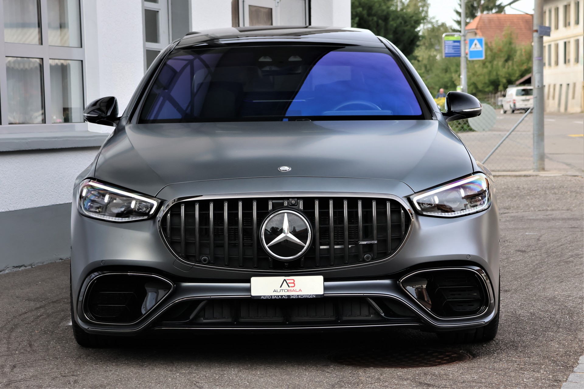 MERCEDES-BENZ S 63 AMG E Performance 4Matic Business Class (CH) *Manufaktur Magno*-image-1