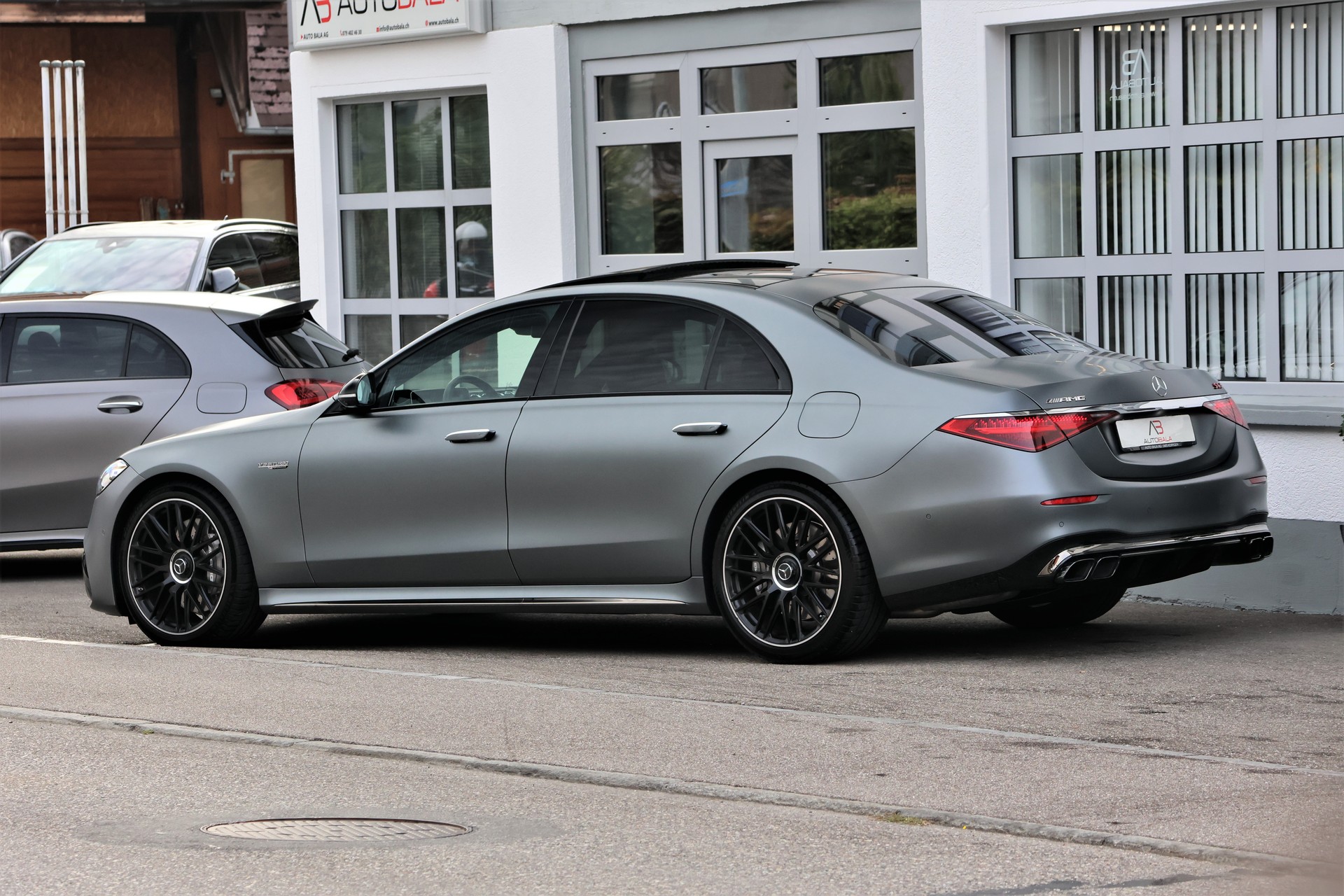 MERCEDES-BENZ S 63 AMG E Performance 4Matic Business Class (CH) *Manufaktur Magno*-image-4