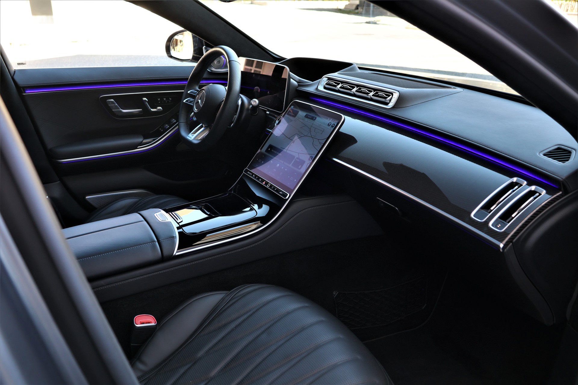 MERCEDES-BENZ S 63 AMG E Performance 4Matic Business Class (CH) *Manufaktur Magno*-image-24