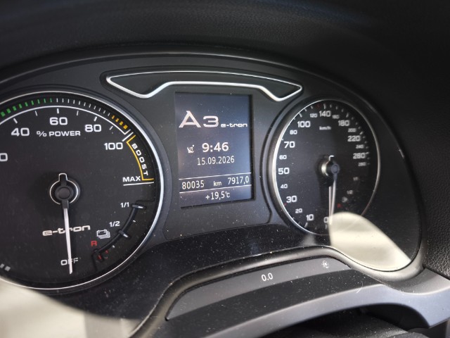 AUDI A3 Sportback 1.4 e-tron Sport S-tronic-image-7