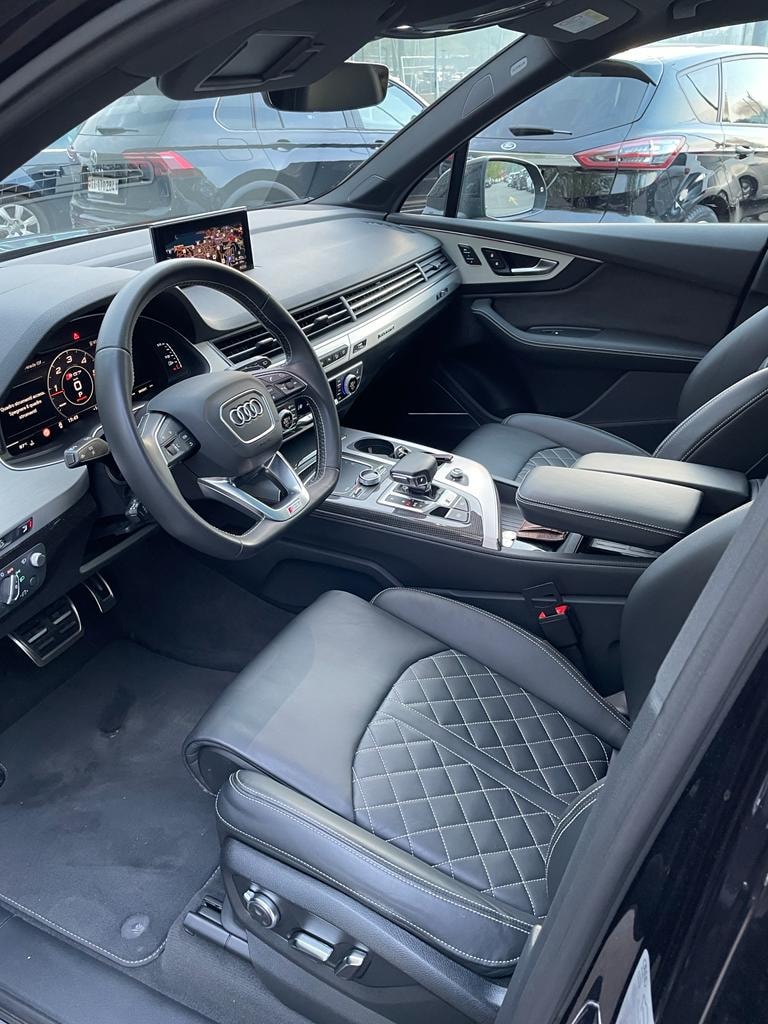 AUDI 4.0 V8 TDI quattro T-Tronic-image-2