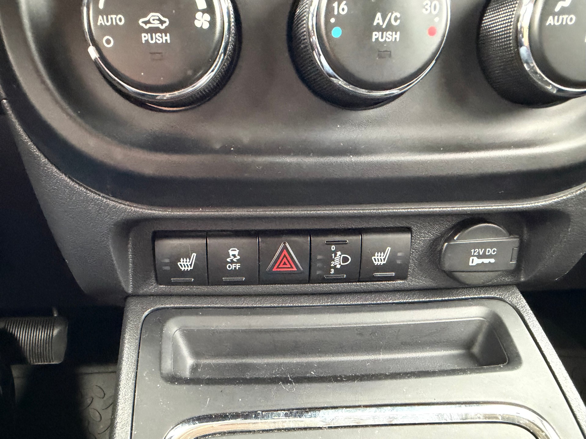 JEEP Compass 2.4 Limited Automat-image-15