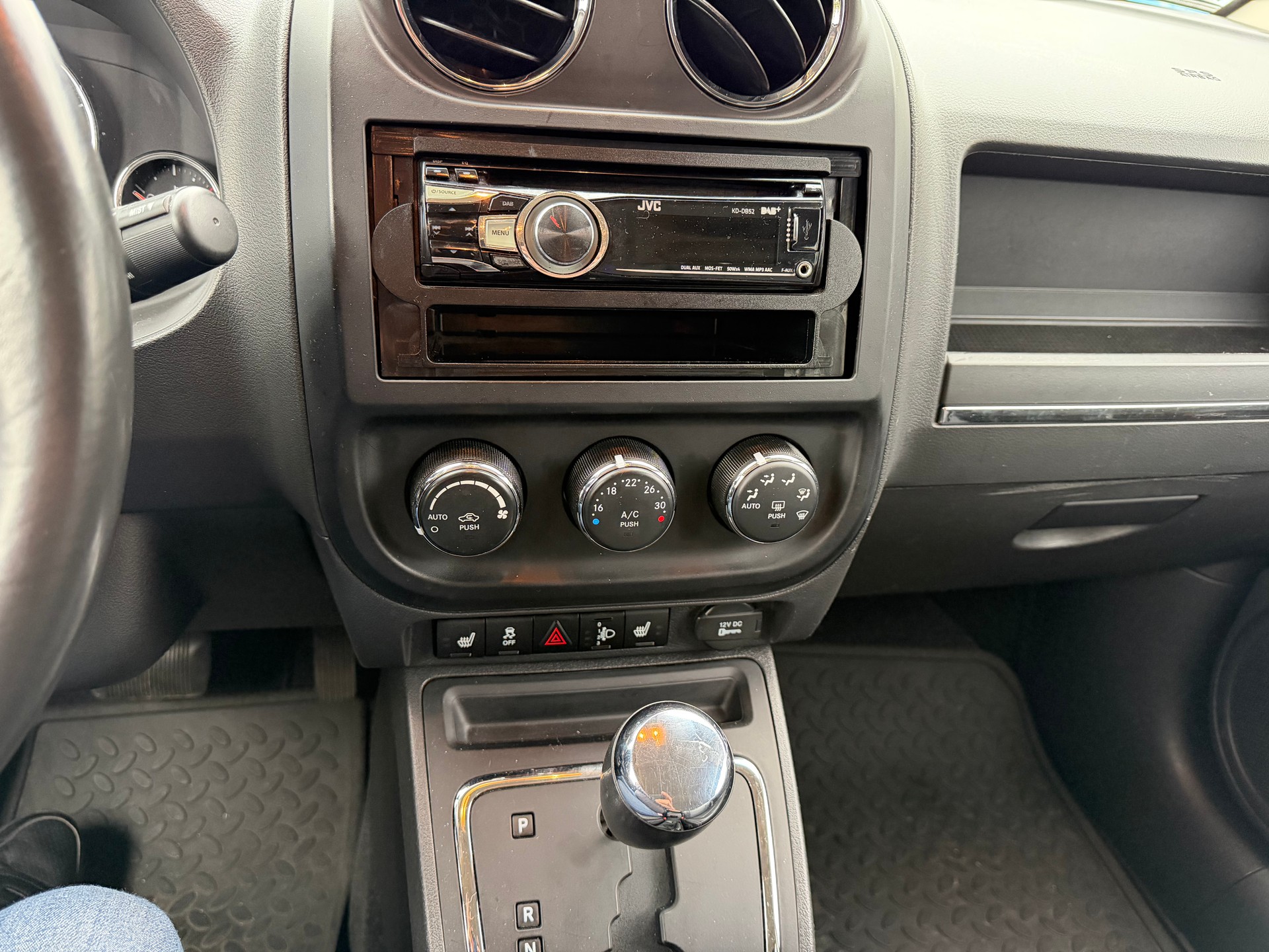 JEEP Compass 2.4 Limited Automat-image-11