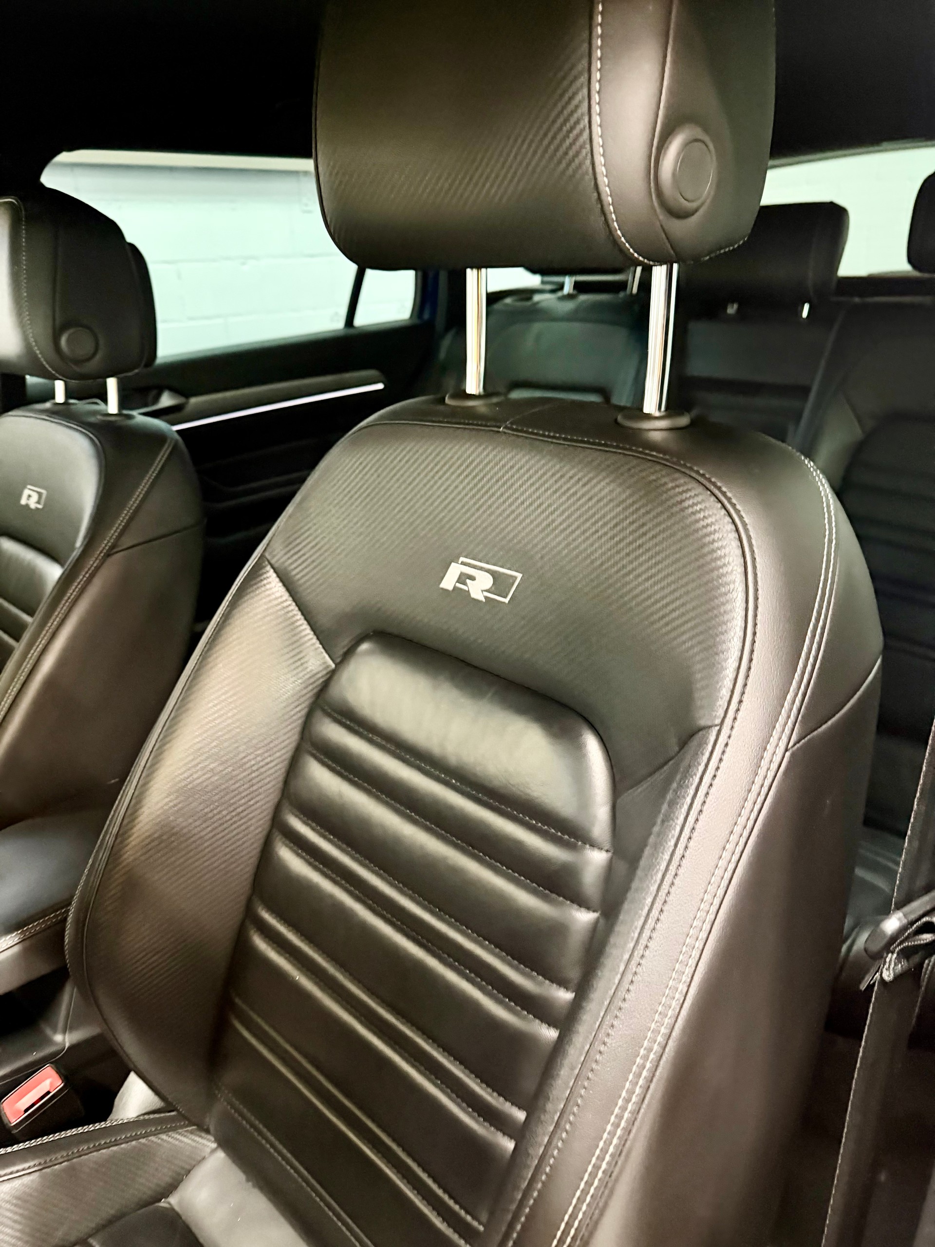 VW Passat 2.0 TDI BMT Elegance DSG-image-10