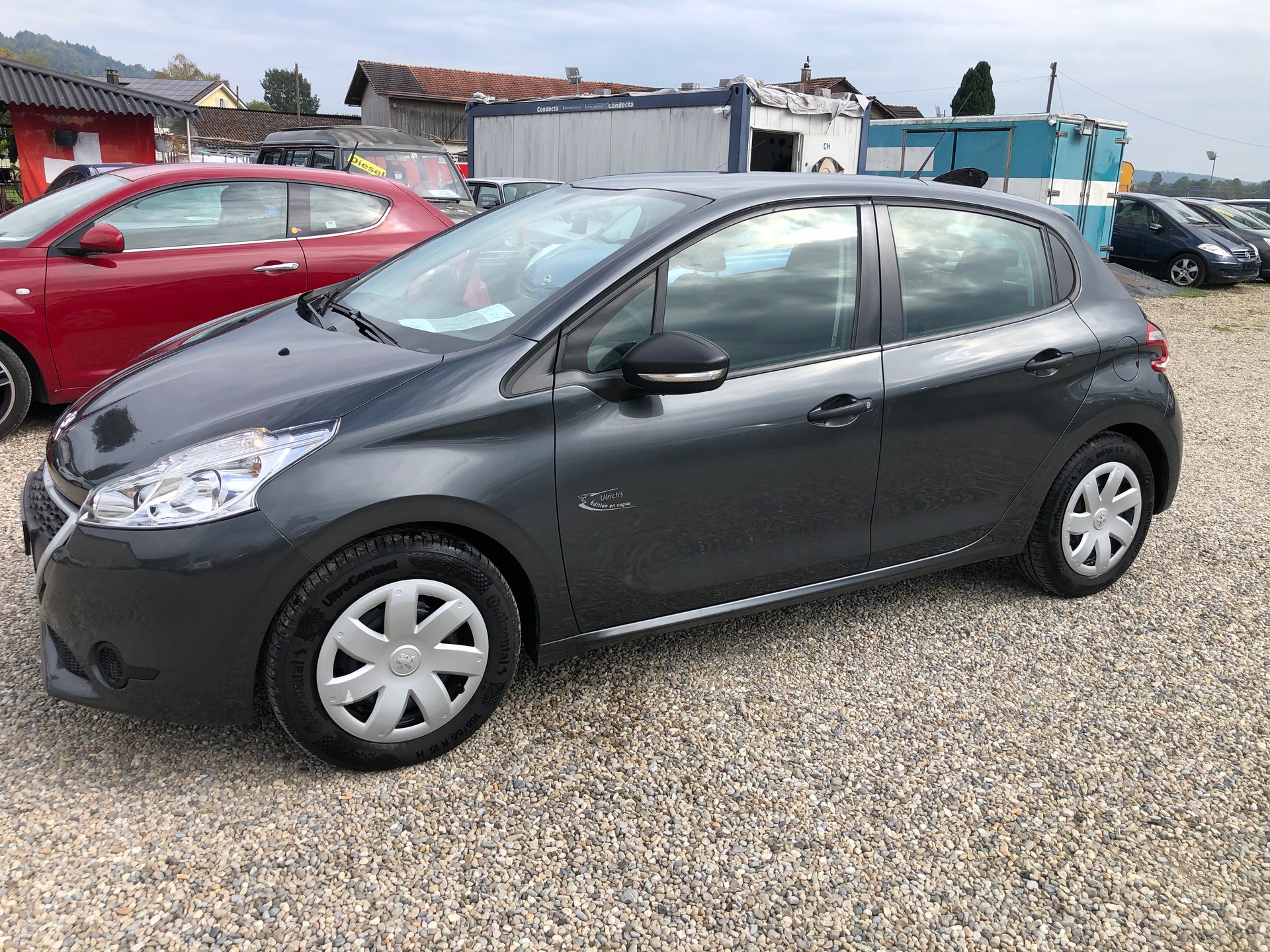 PEUGEOT 208 1.2 VTI Active-image-1