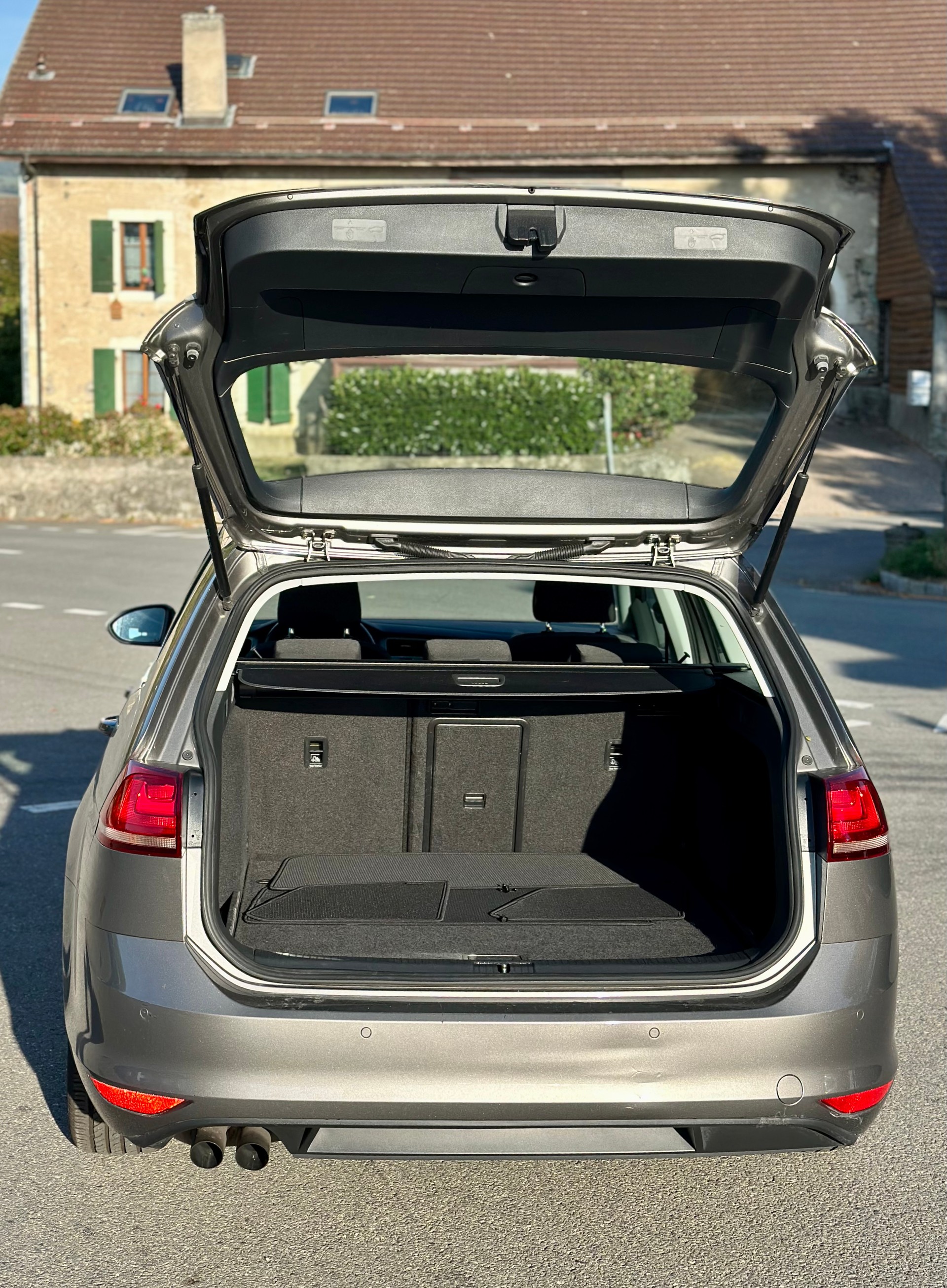 VW Golf Variant 1.4 TSI Value DSG-image-8