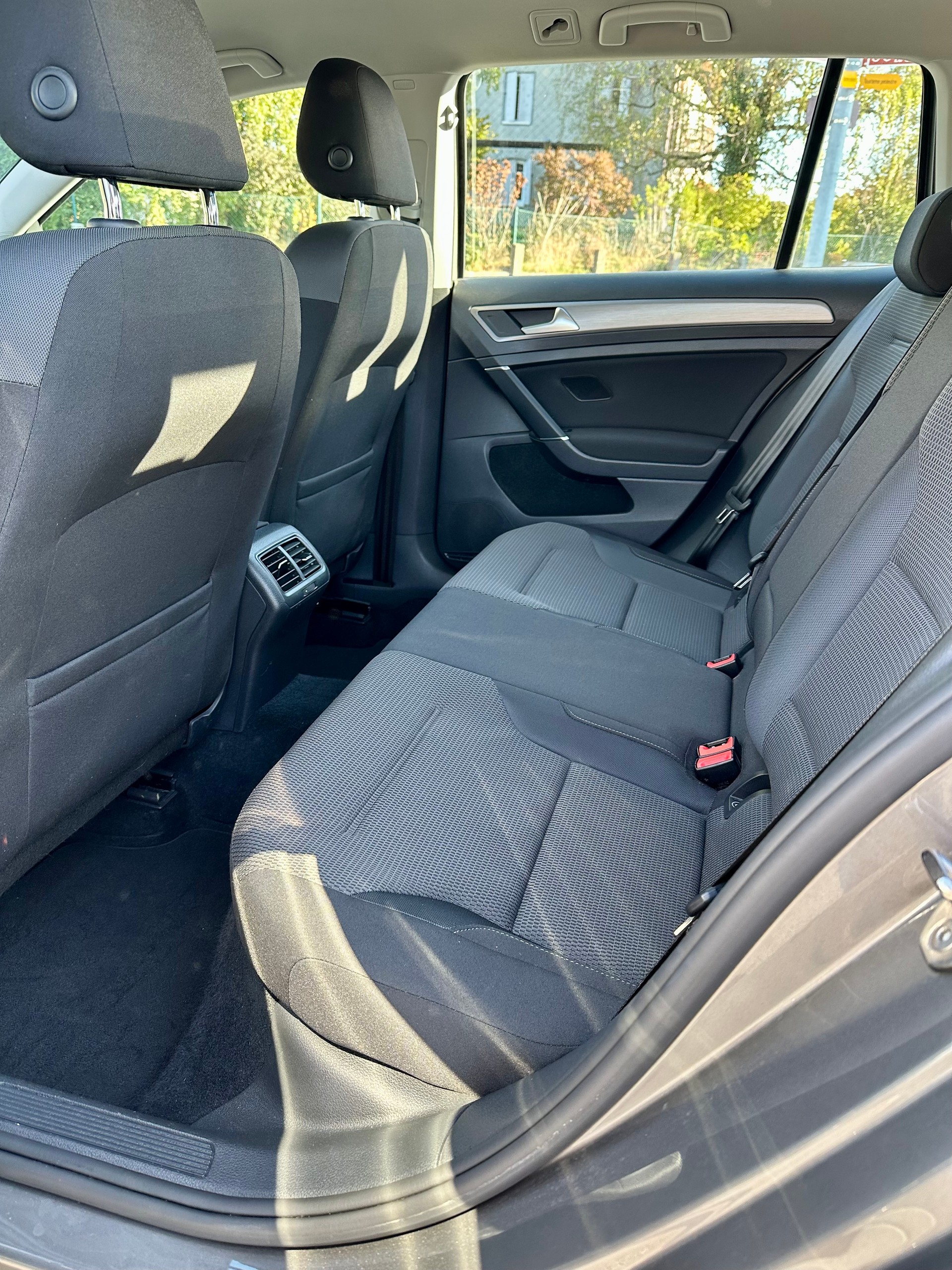 VW Golf Variant 1.4 TSI Value DSG-image-13