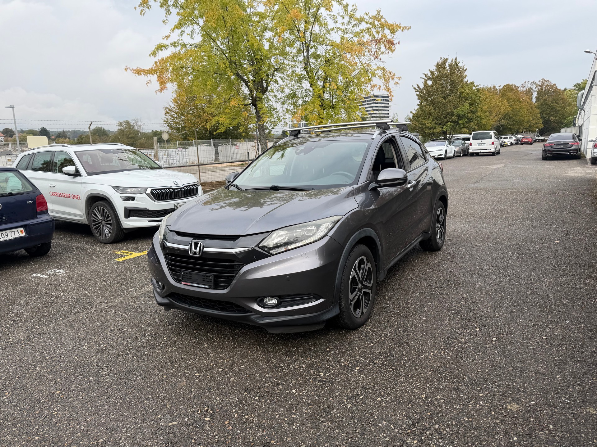HONDA HR-V 1.5i-VTEC Executive-image-0