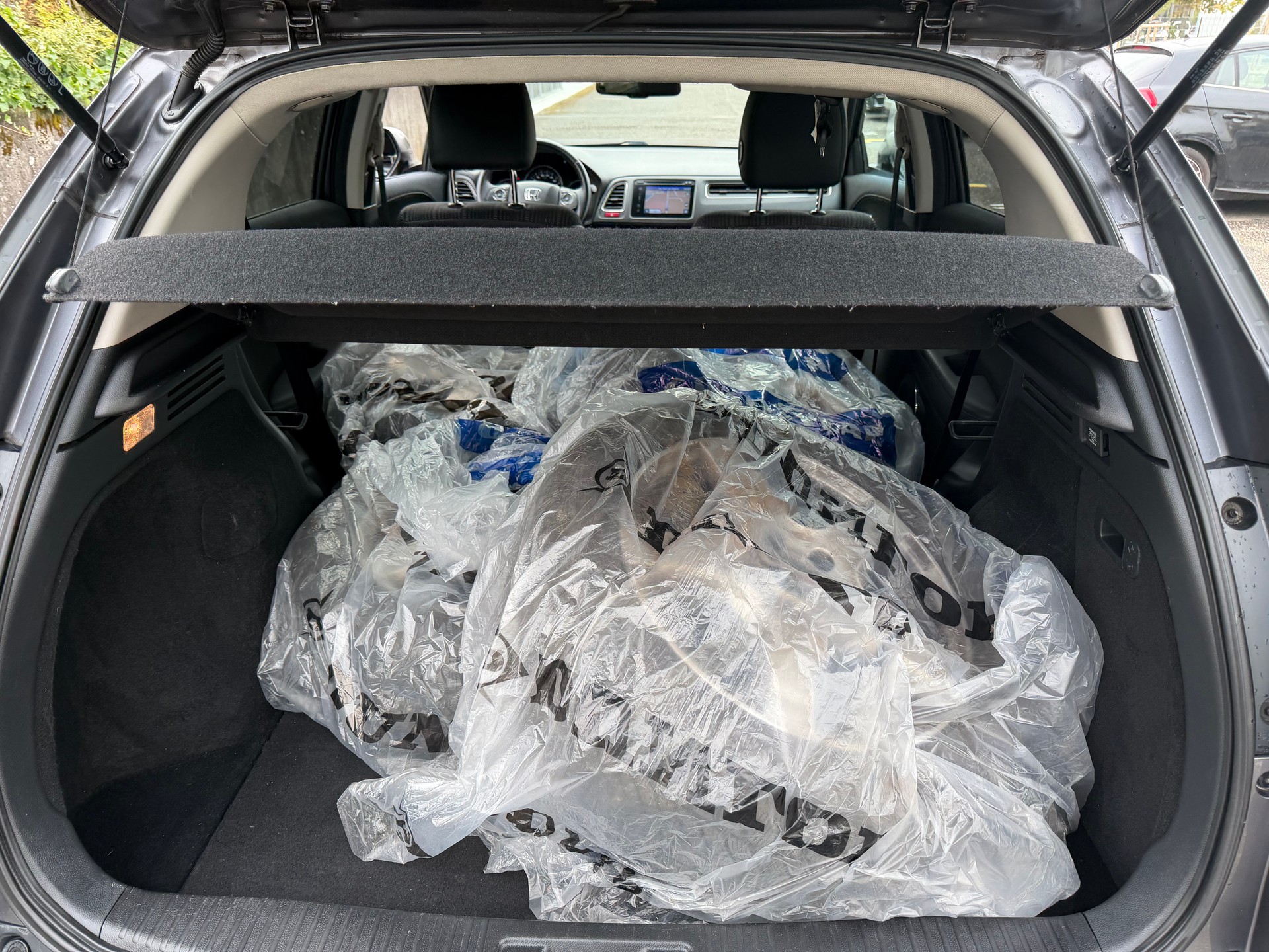 HONDA HR-V 1.5i-VTEC Executive-image-8