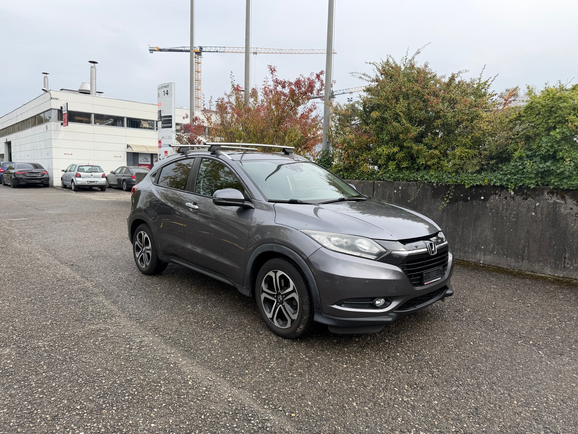 HONDA HR-V 1.5i-VTEC Executive-image-2
