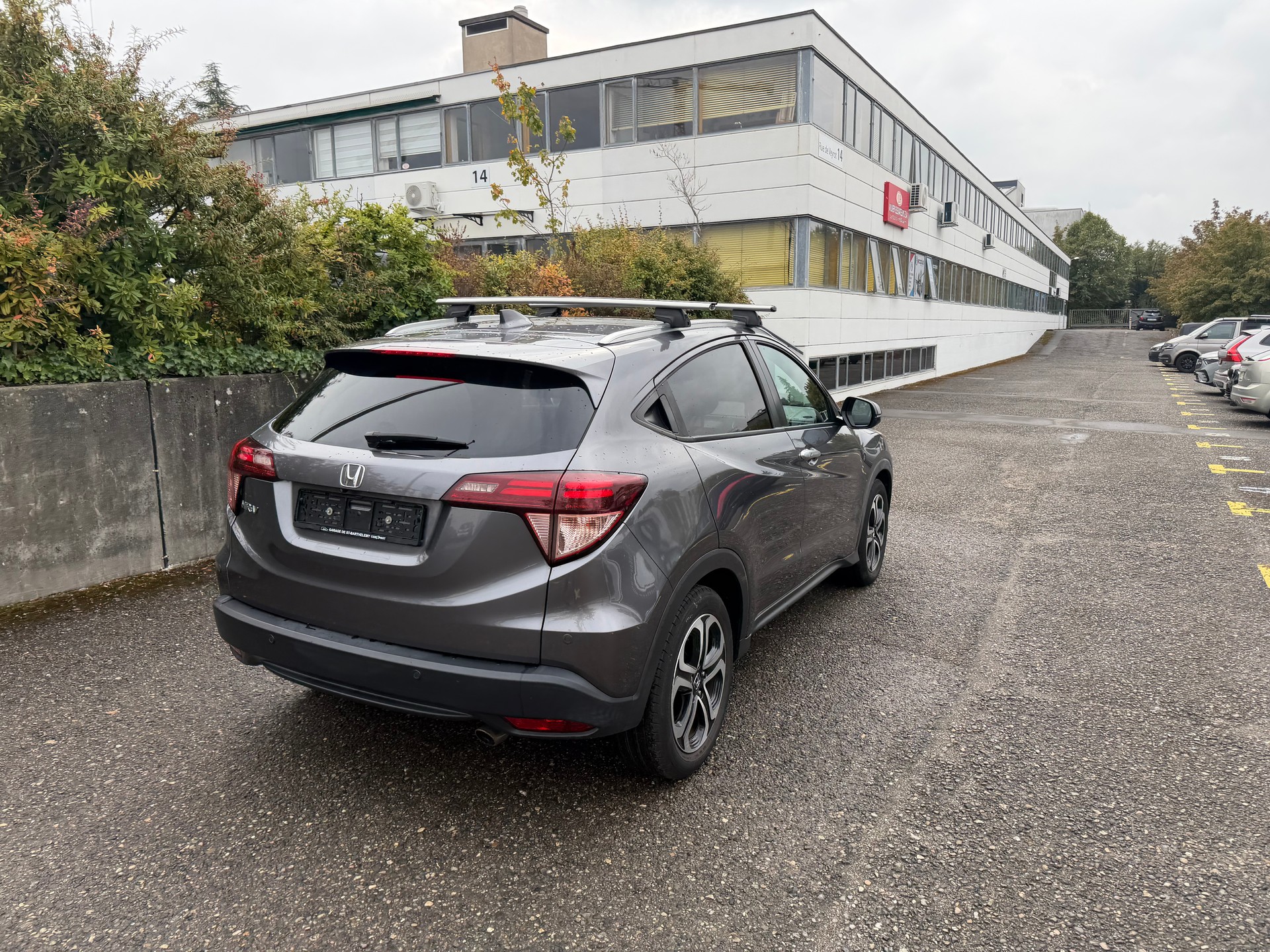 HONDA HR-V 1.5i-VTEC Executive-image-5