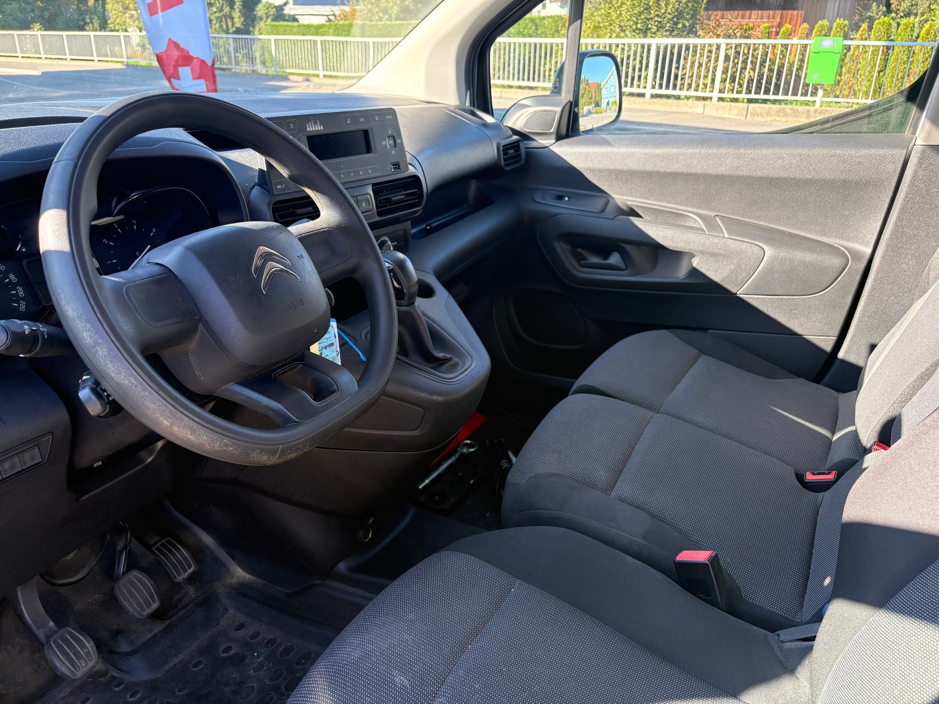 CITROEN Berlingo 1.6 Blue HDi-image-5