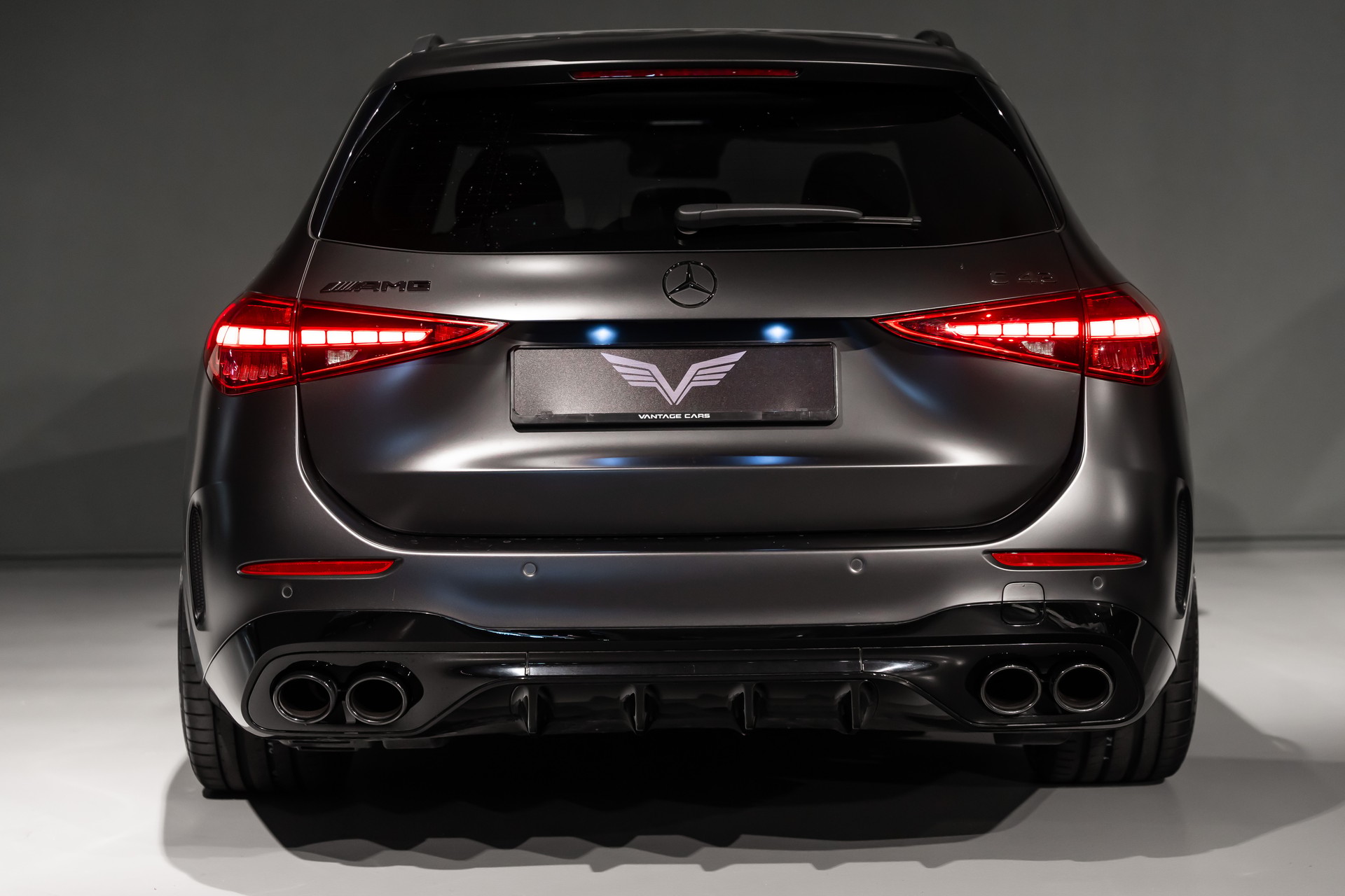 MERCEDES-BENZ C 43 AMG-image-9