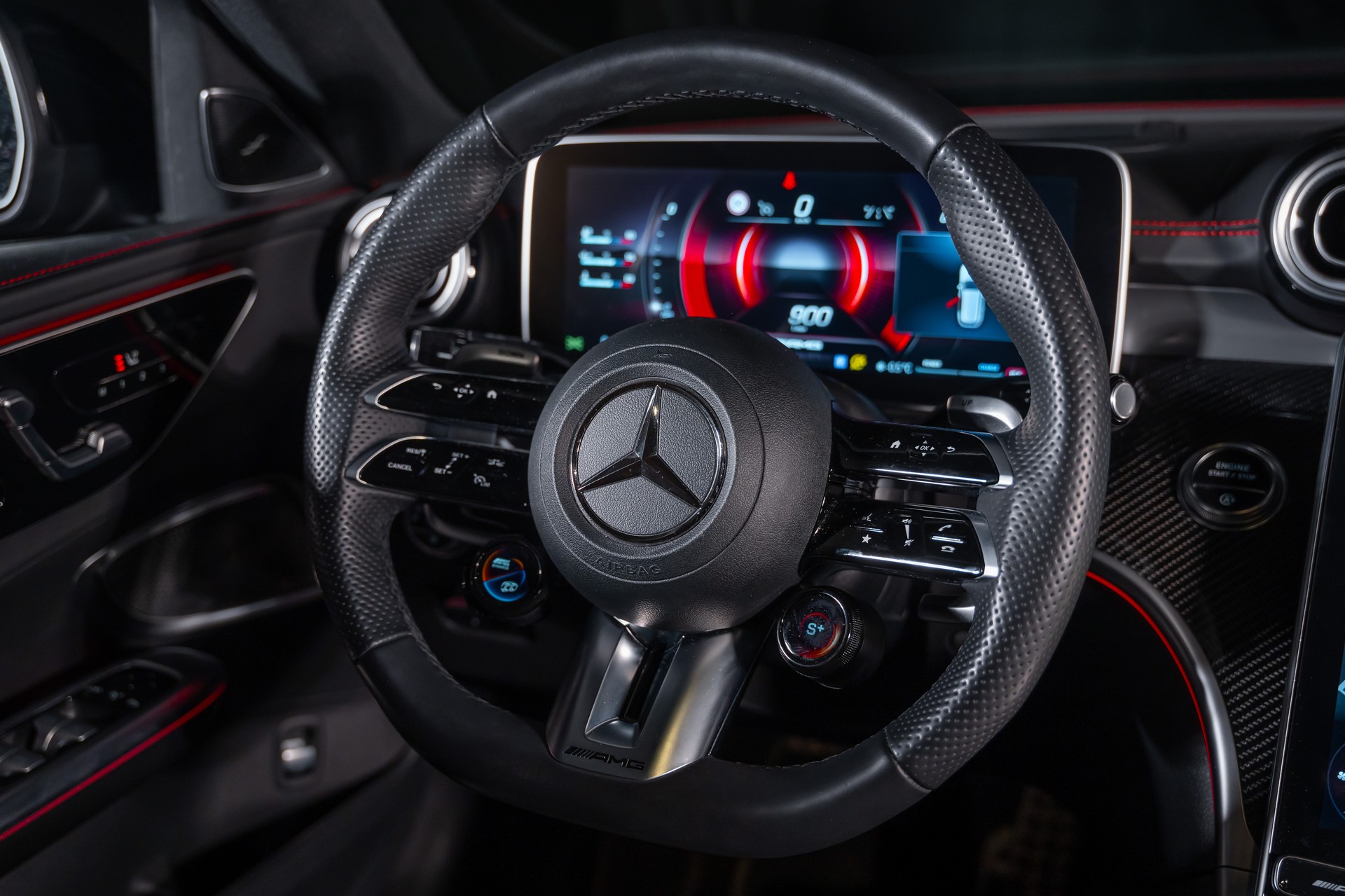 MERCEDES-BENZ C 43 AMG-image-19