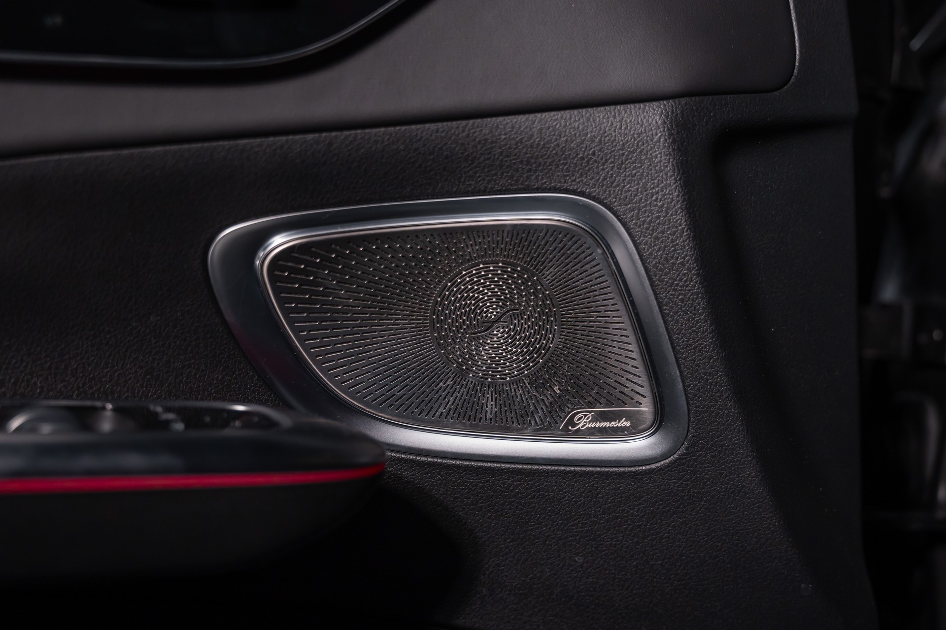 MERCEDES-BENZ C 43 AMG-image-14