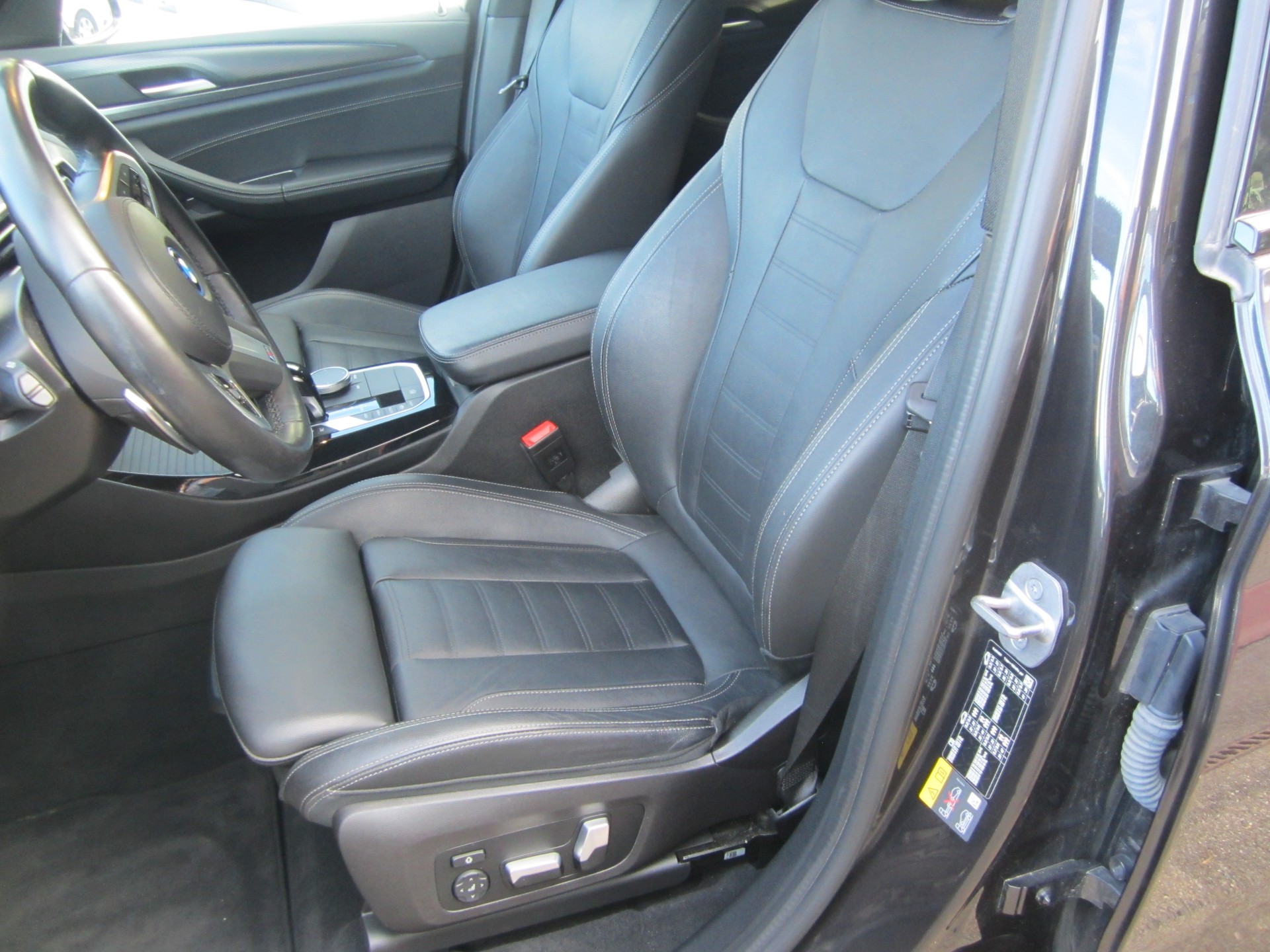 BMW X3 xDrive 30e M Sport-image-2
