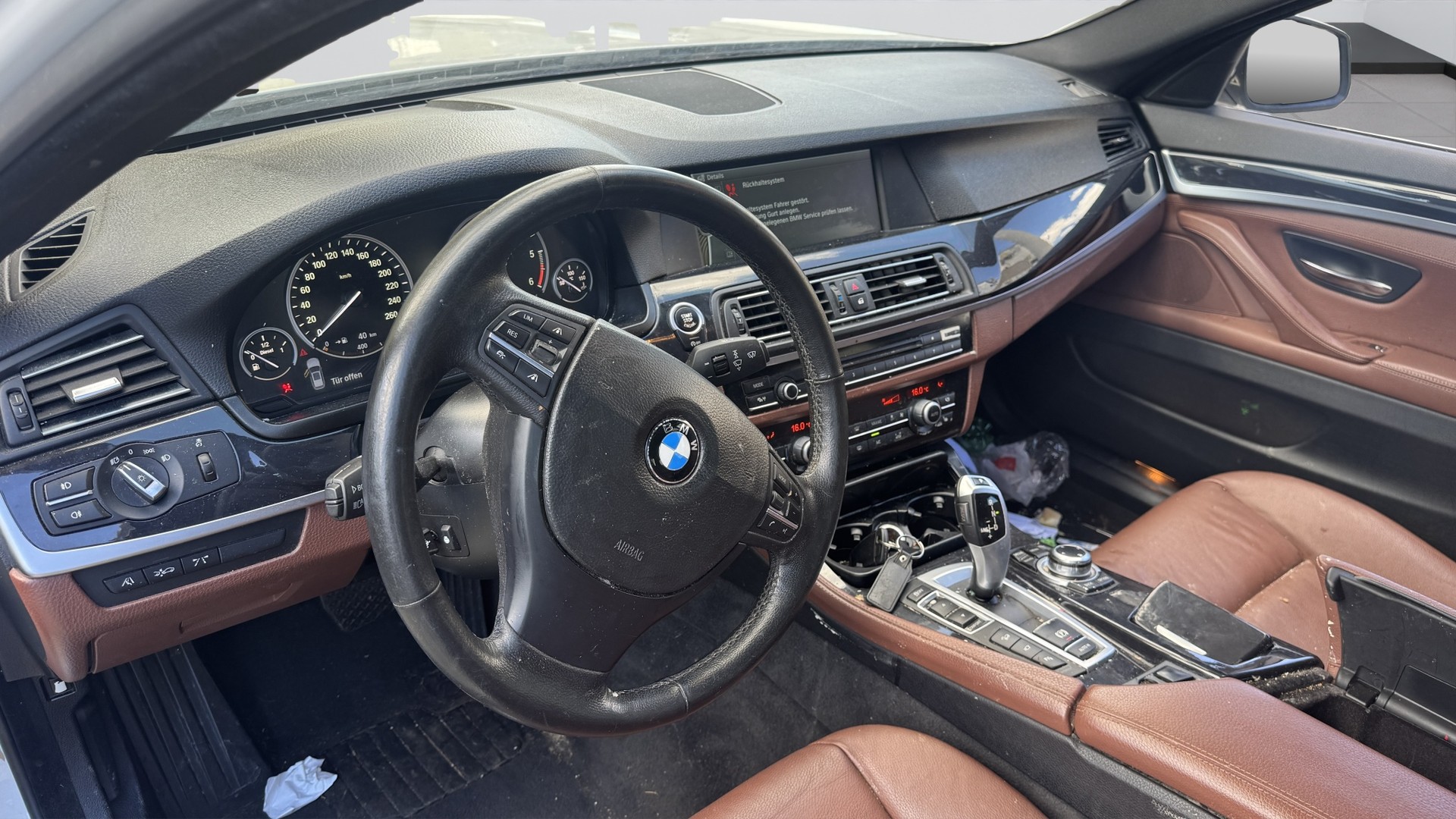 BMW 535d xDrive Touring Steptronic-image-13