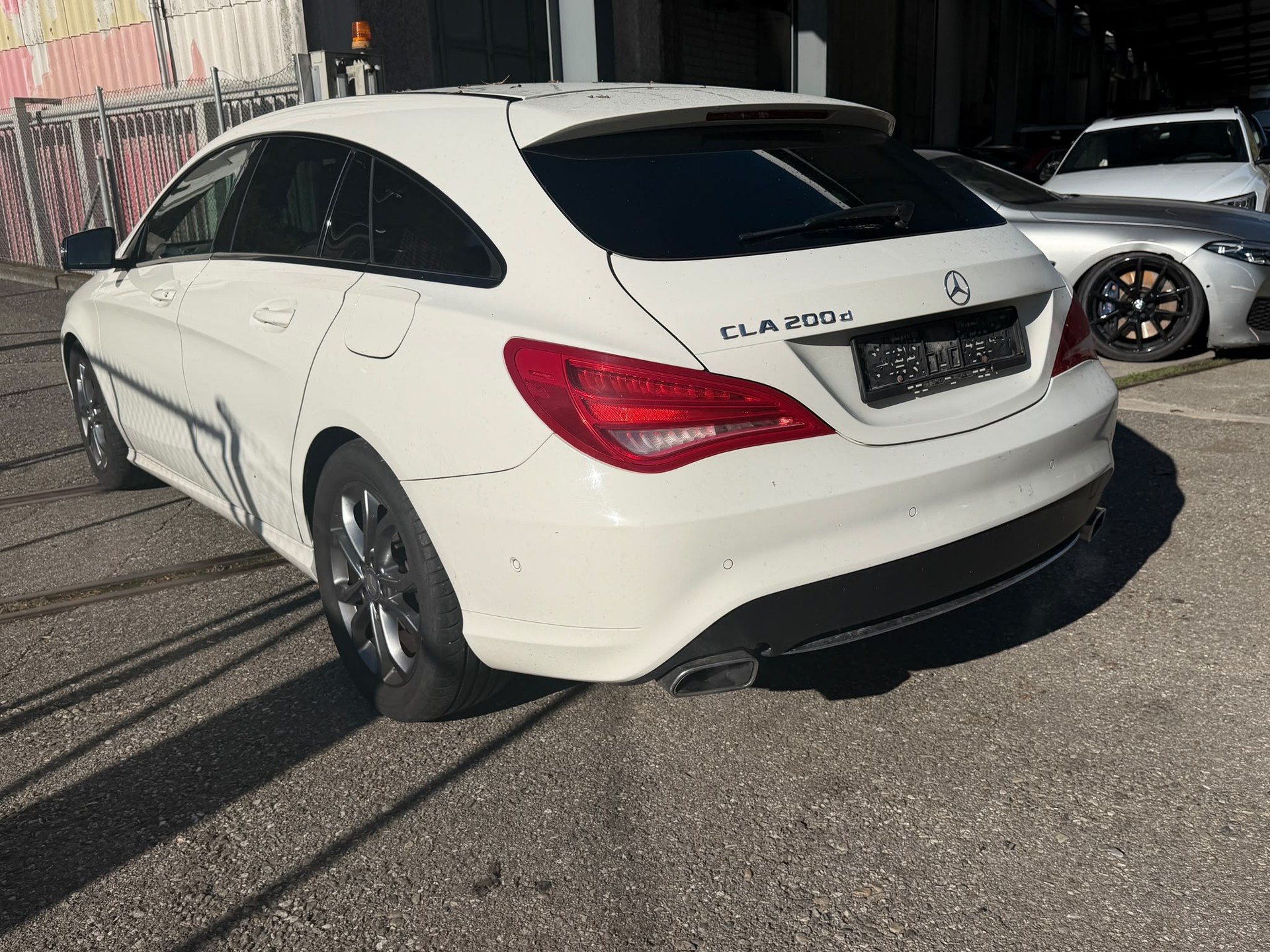 MERCEDES-BENZ CLA Shooting Brake 200 d 7G-DCT-image-5