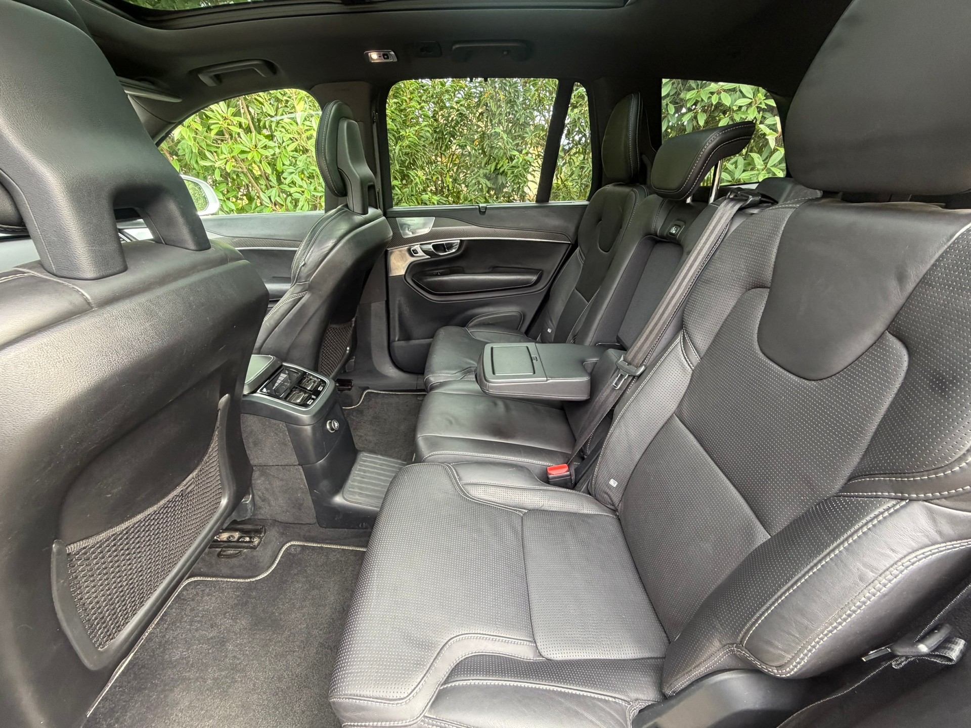 VOLVO 2.0 T8 TE R-Design 7P. AWD-image-8