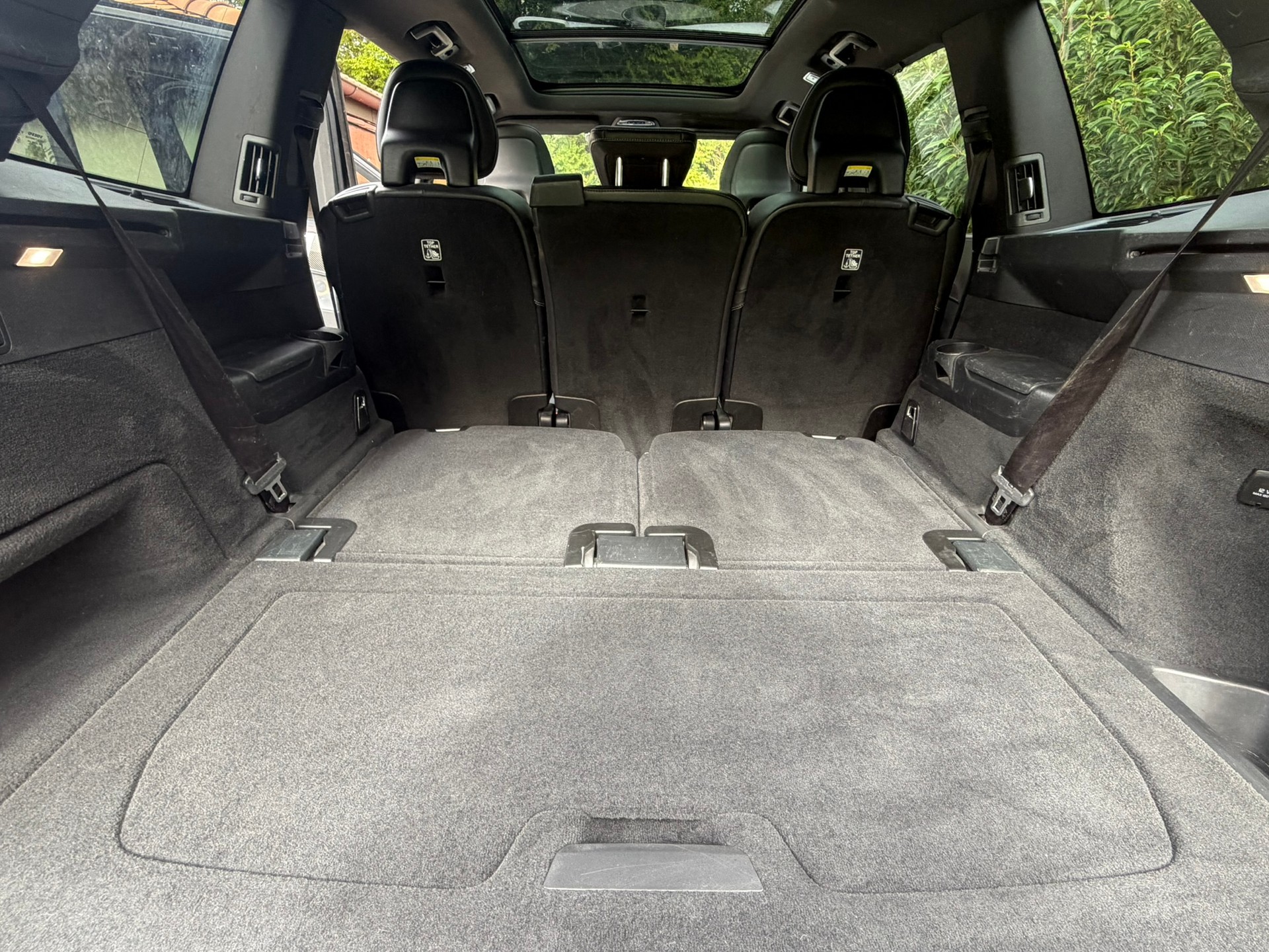VOLVO 2.0 T8 TE R-Design 7P. AWD-image-11