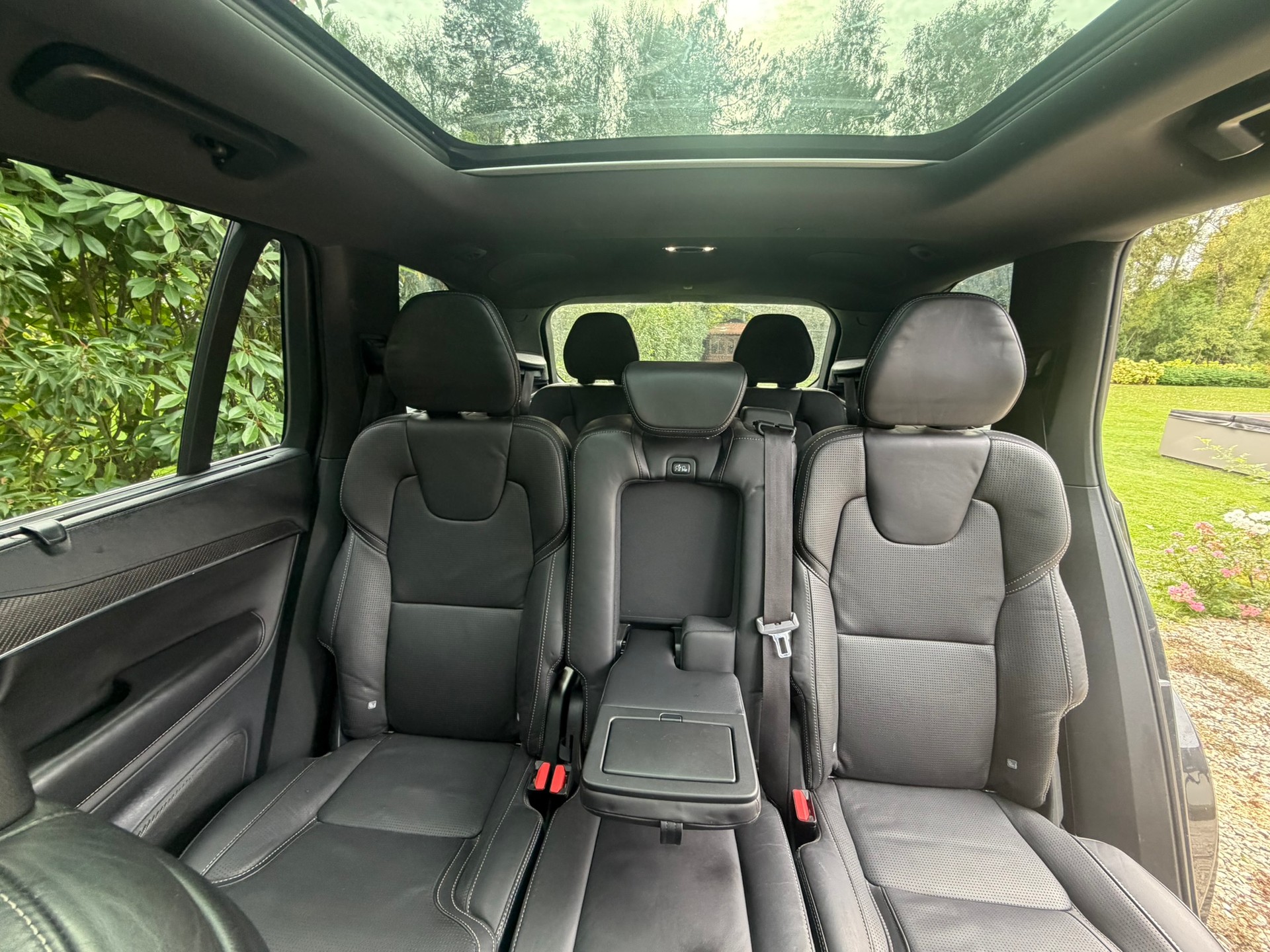 VOLVO 2.0 T8 TE R-Design 7P. AWD-image-7